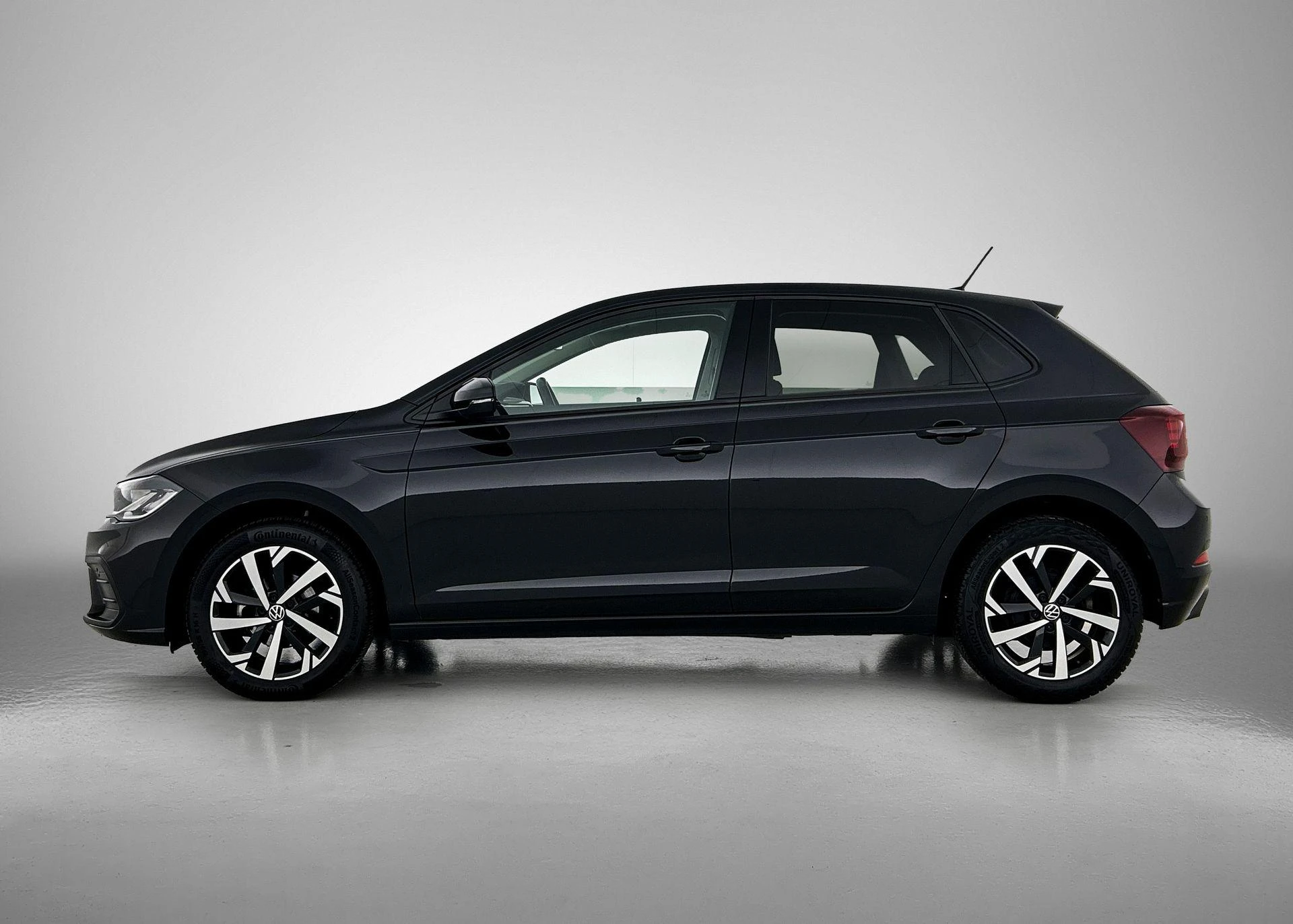 Volkswagen-Polo-image-1