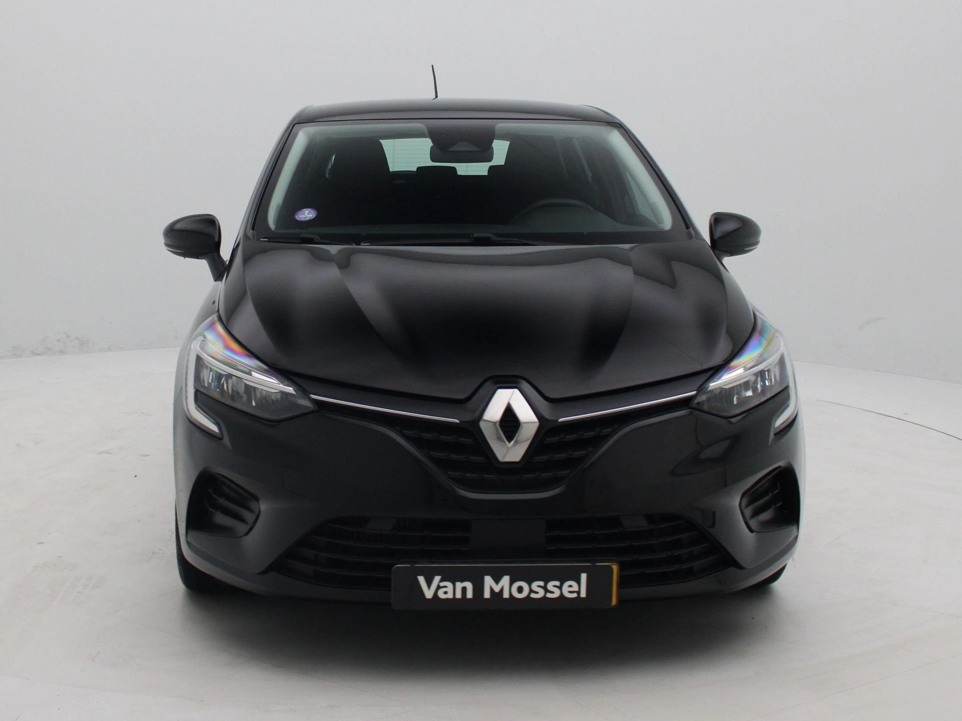 Renault-Clio-image-2