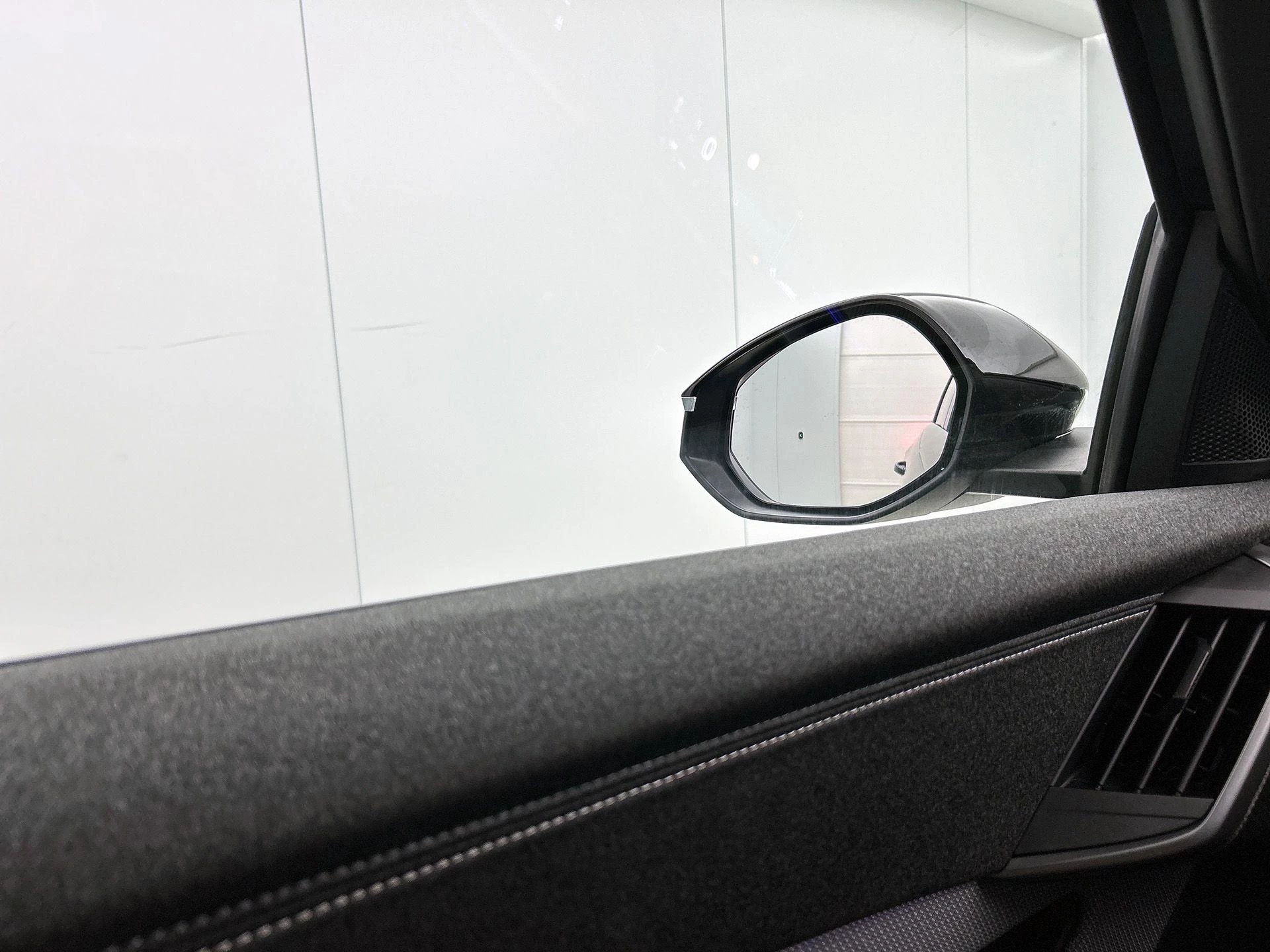 Opel-Grandland-image-18