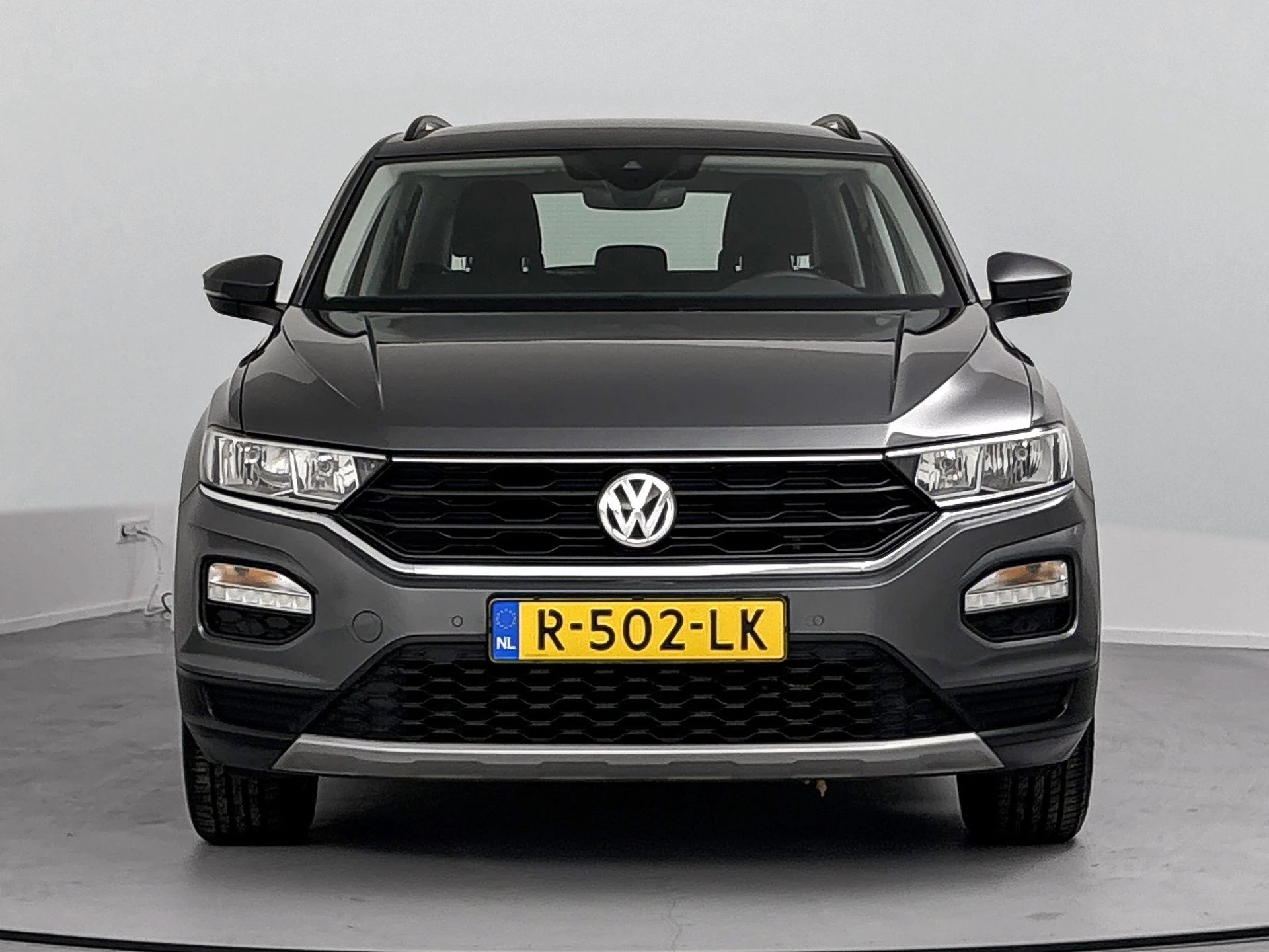 Volkswagen-T-Roc-image-4