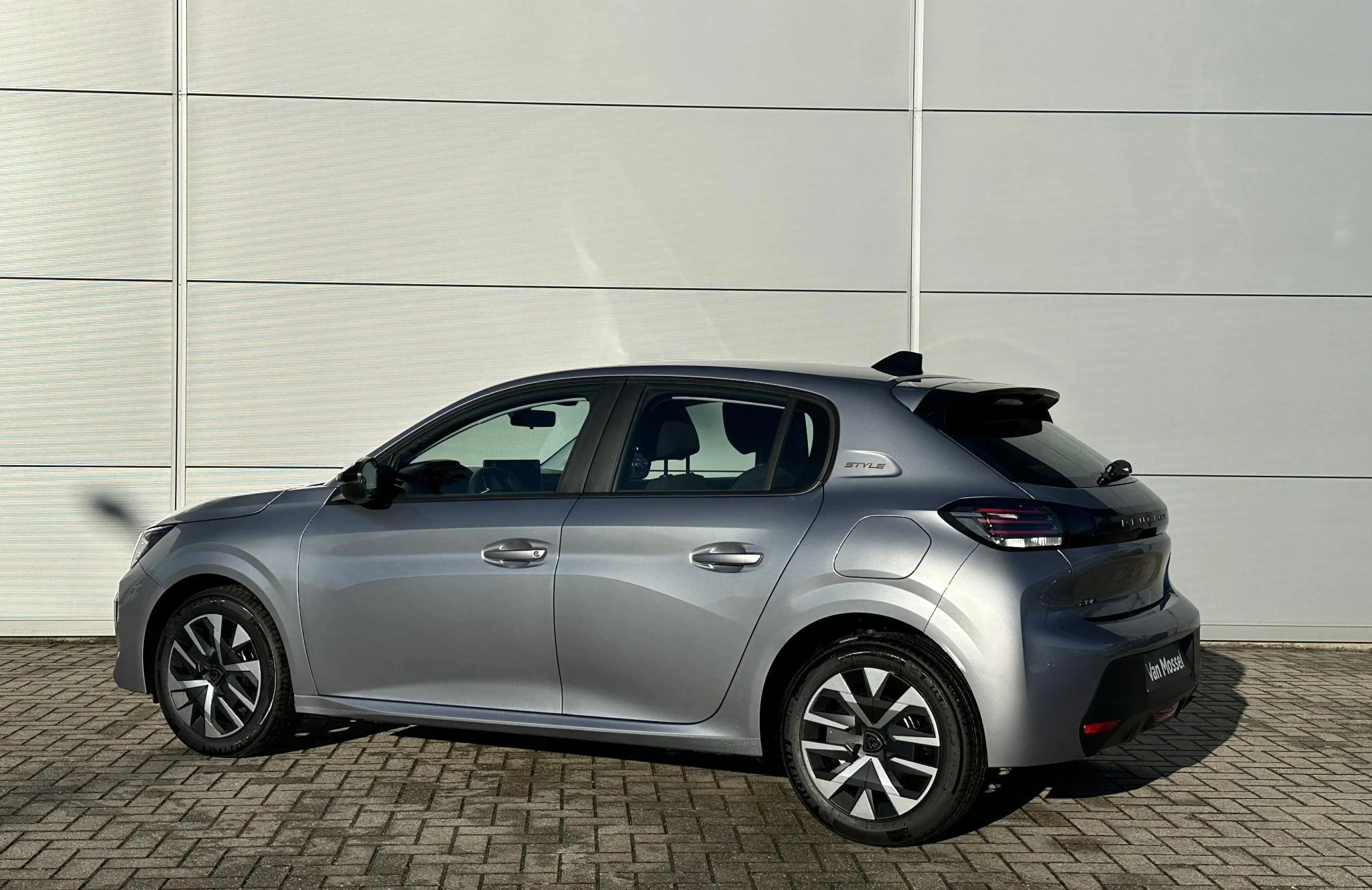 Peugeot-208-image-5