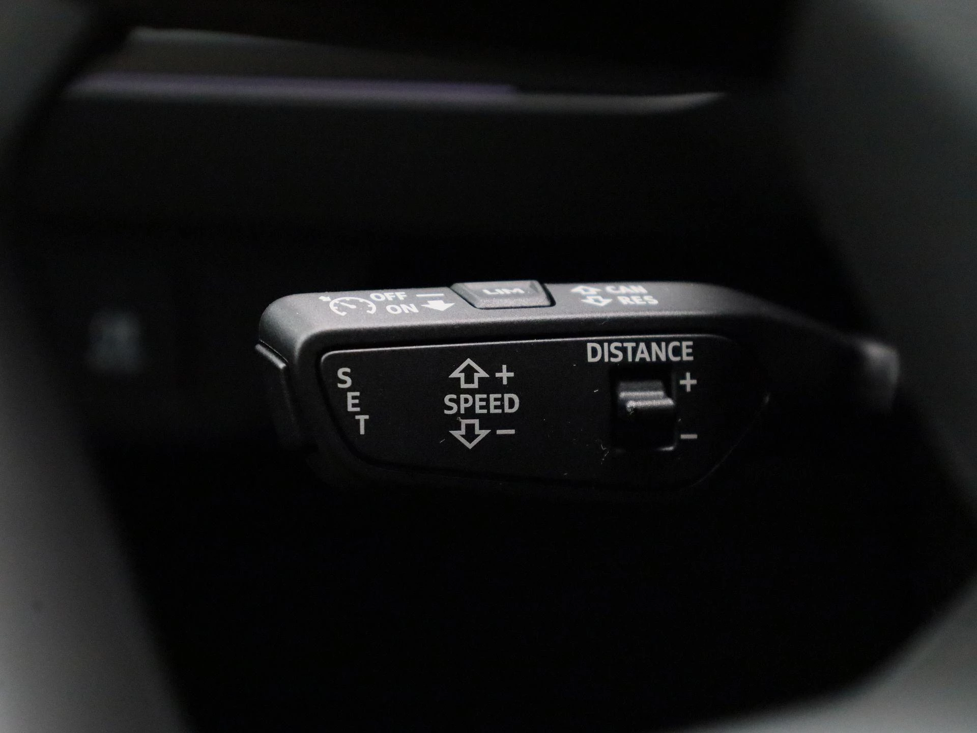 Audi-Q4 e-tron-image-18