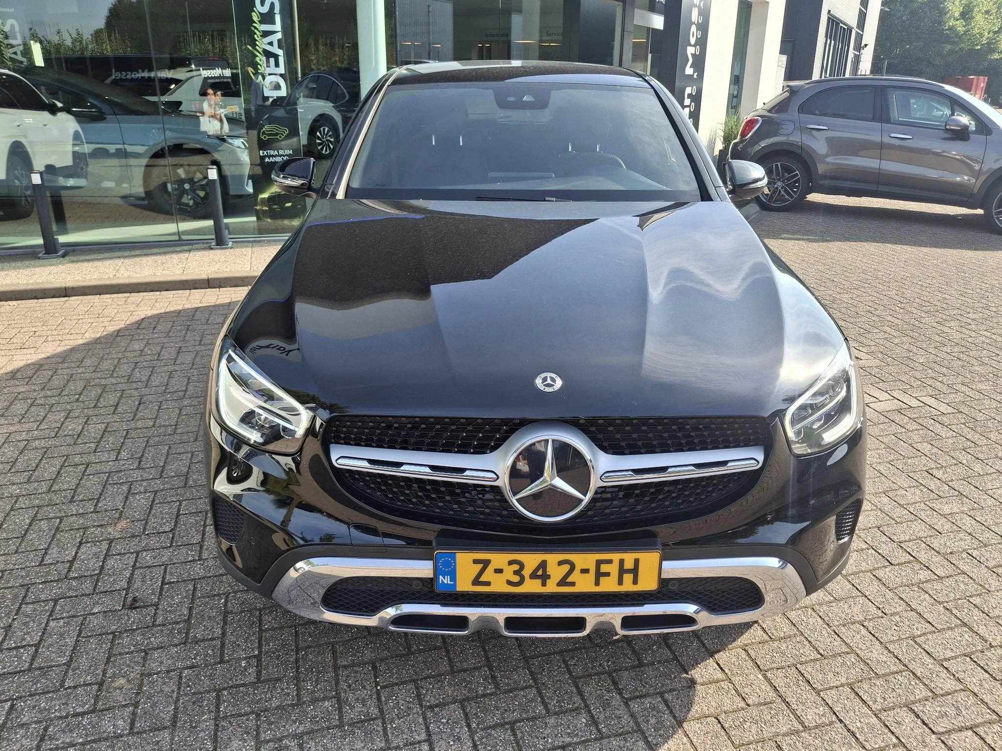 Mercedes-Benz-GLC-image-1