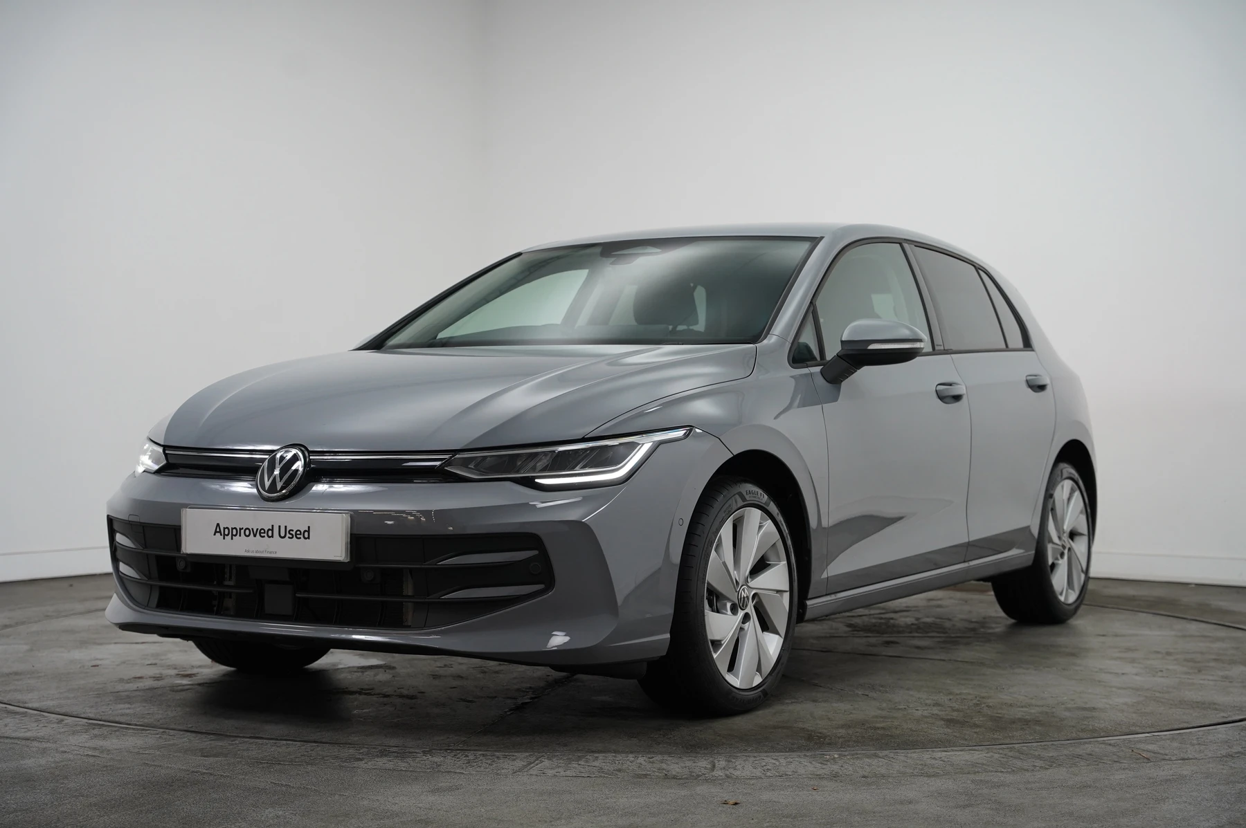 Volkswagen-Golf-image-35