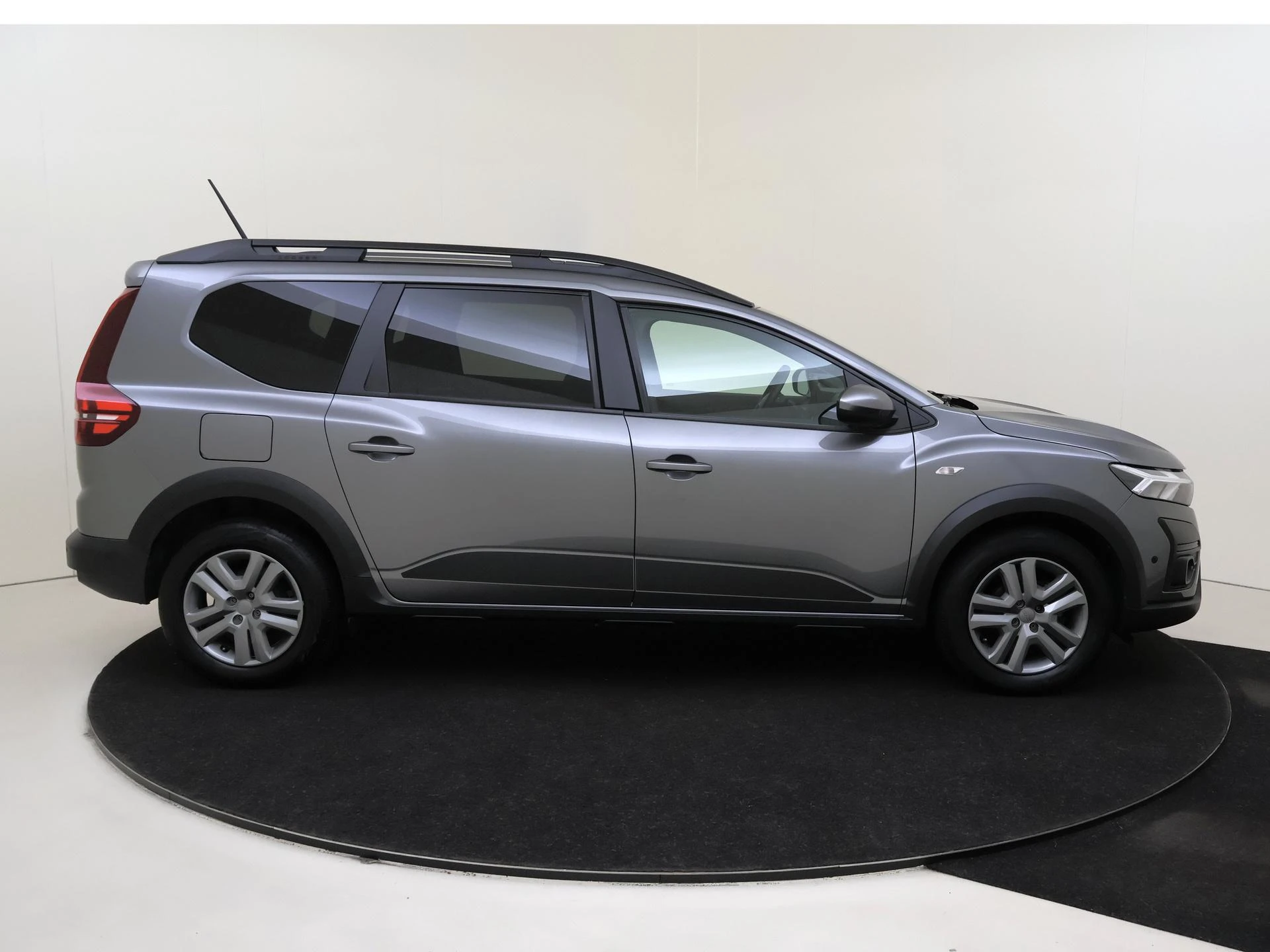 Dacia-Jogger-image-8