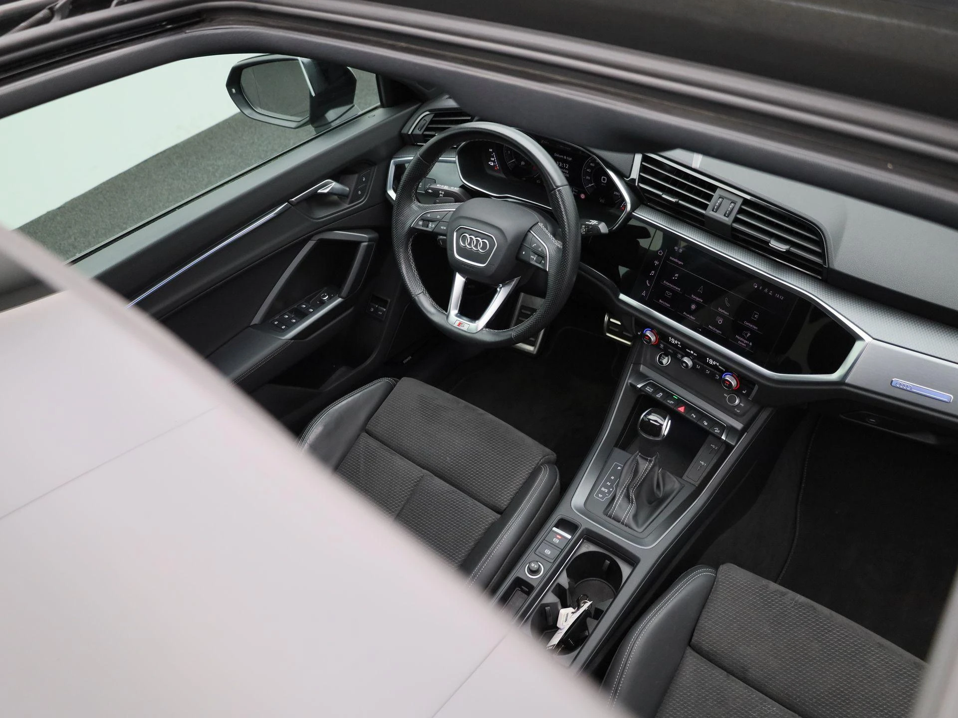 Audi-Q3-image-42