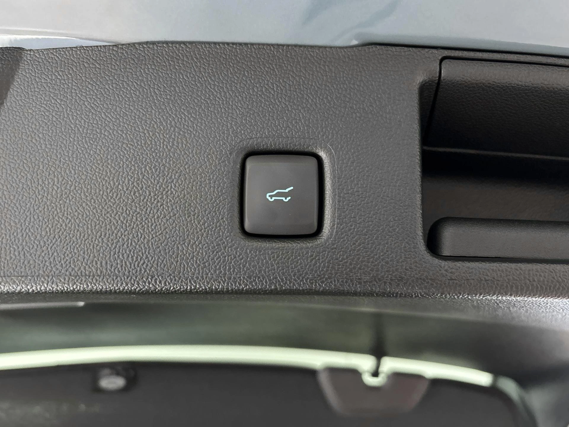 Ford-Kuga-image-23
