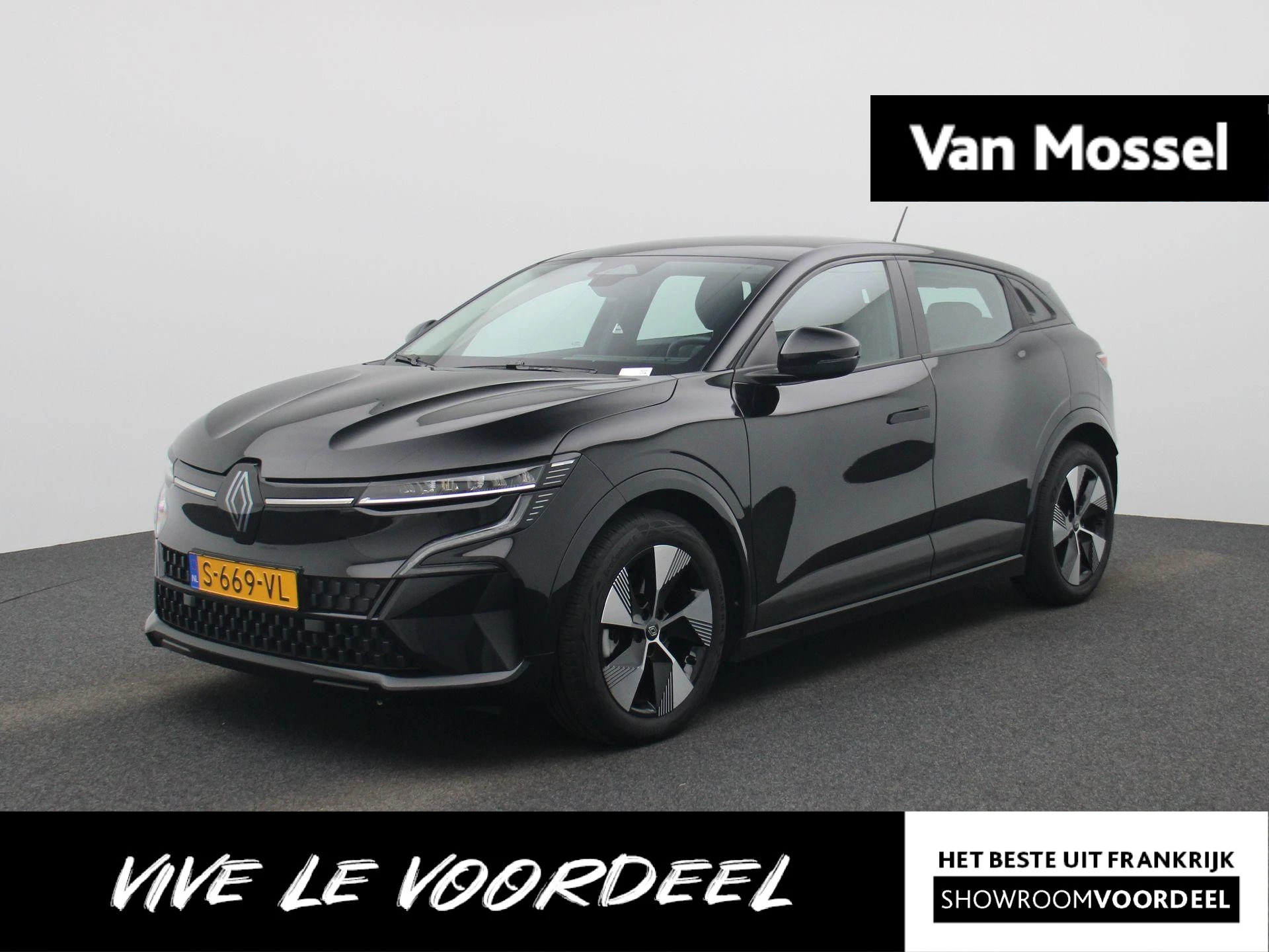 Renault-Megane E-Tech-image-0