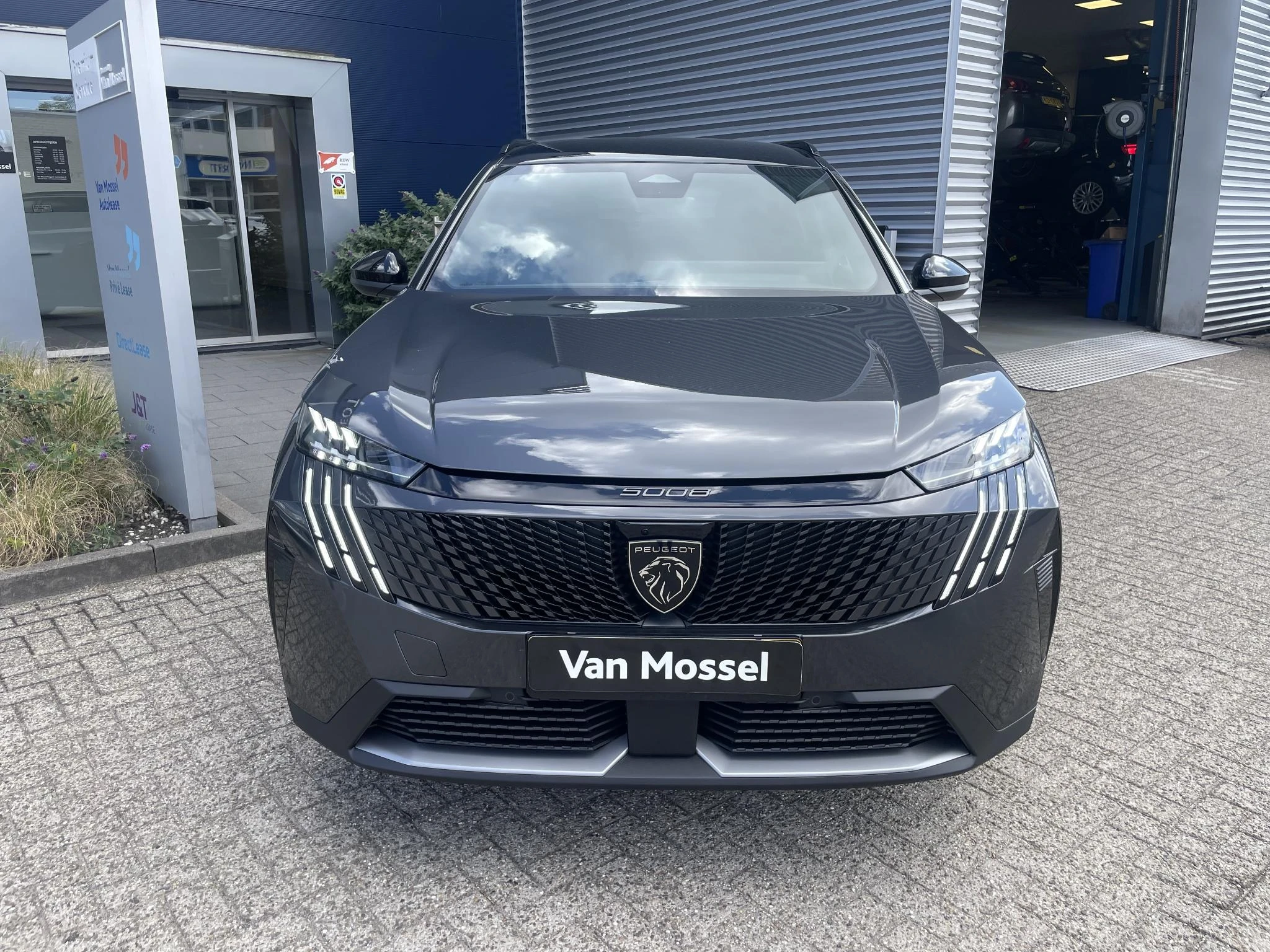 Peugeot-5008-image-4