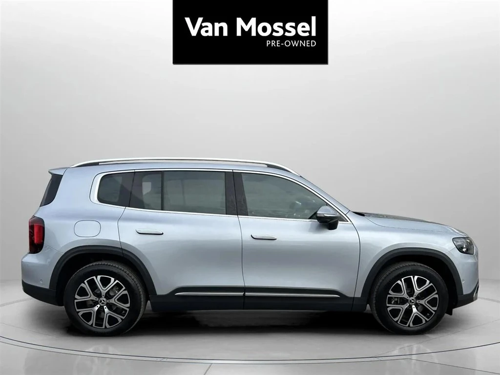 Mercedes-Benz-GLB-image-3