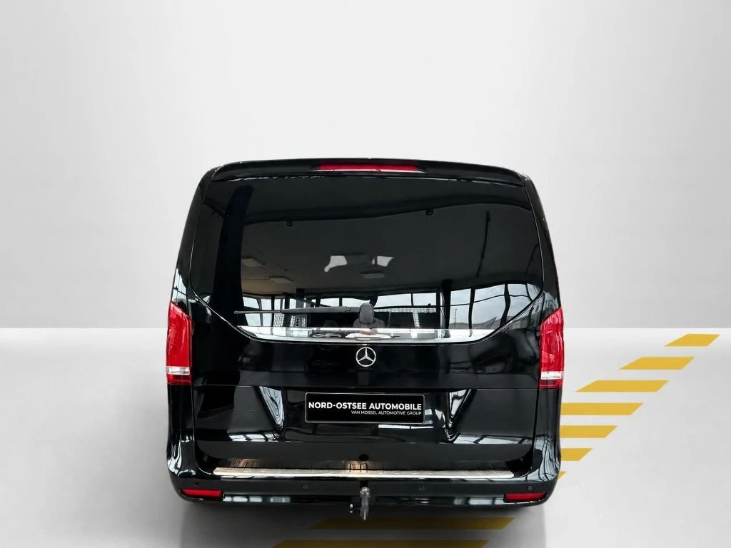 Mercedes-Benz-V-Klasse 300-image-8