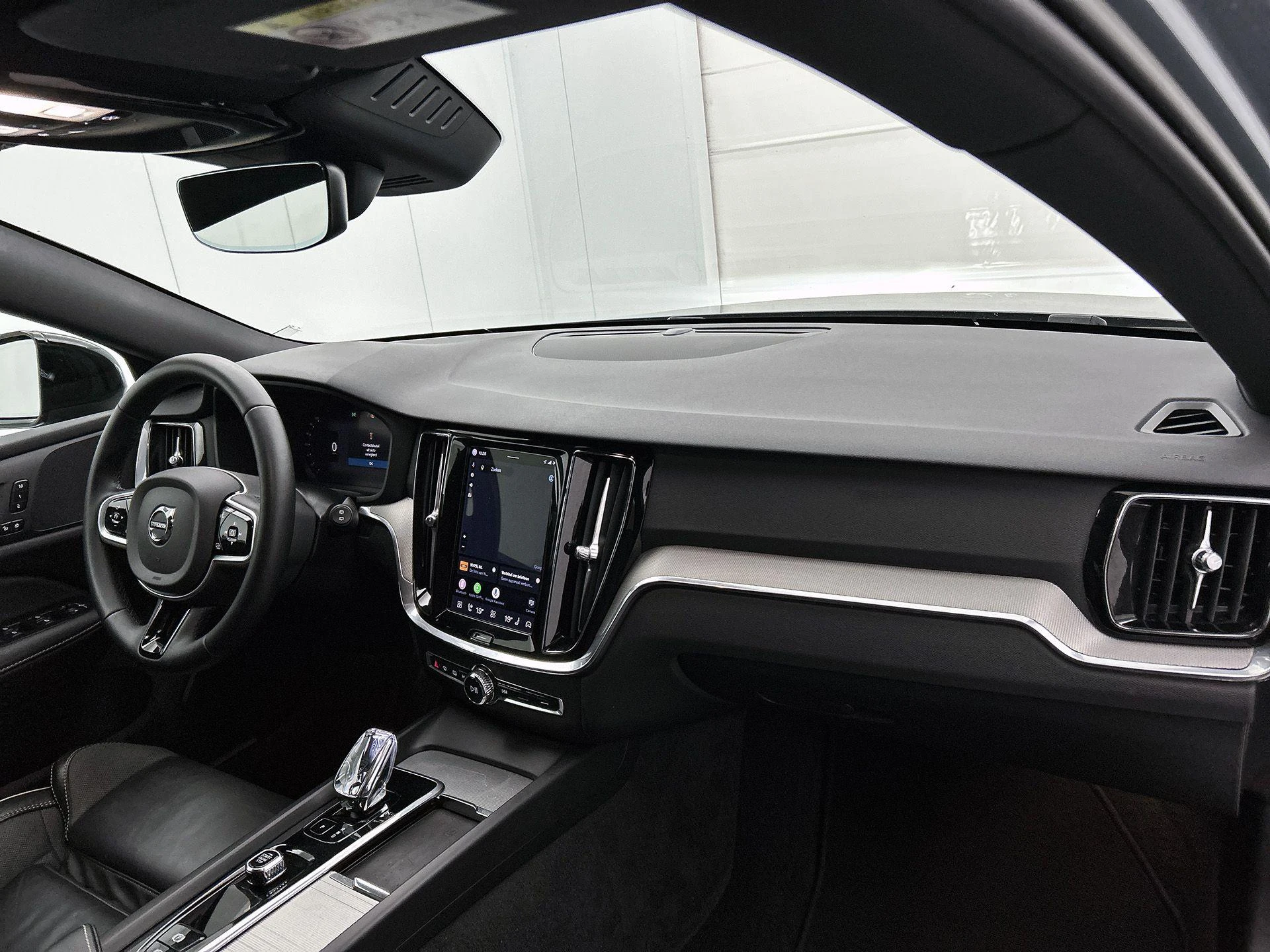Volvo-V60-image-19