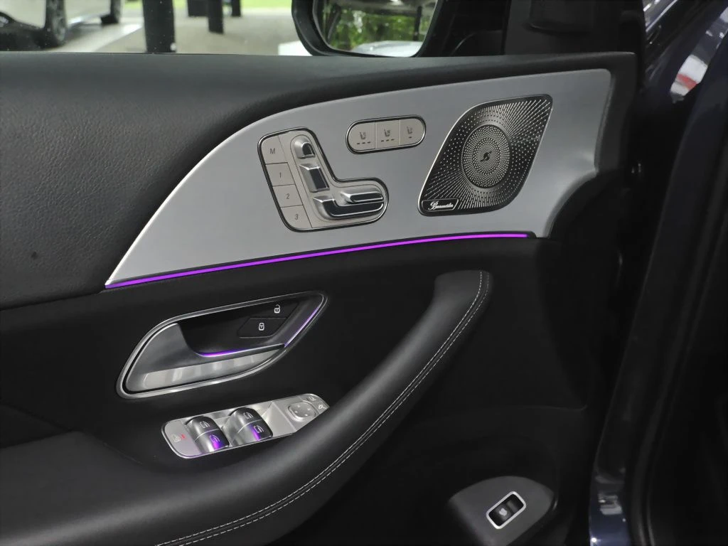 Mercedes-Benz-GLE 450 d-image-14