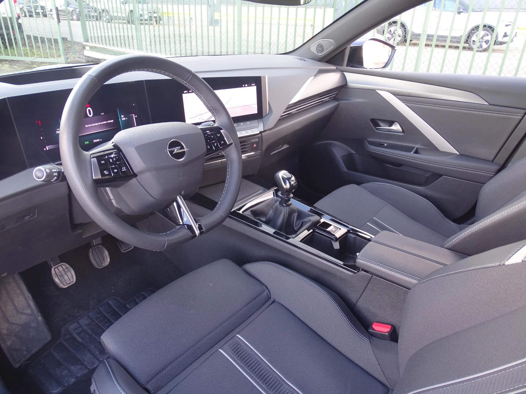 Opel-Astra-image-12