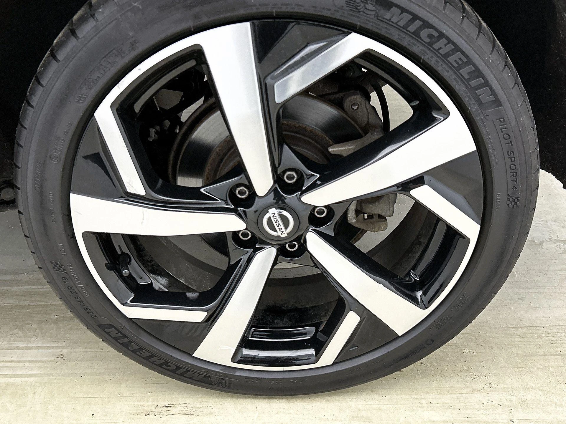 Nissan-QASHQAI-image-34