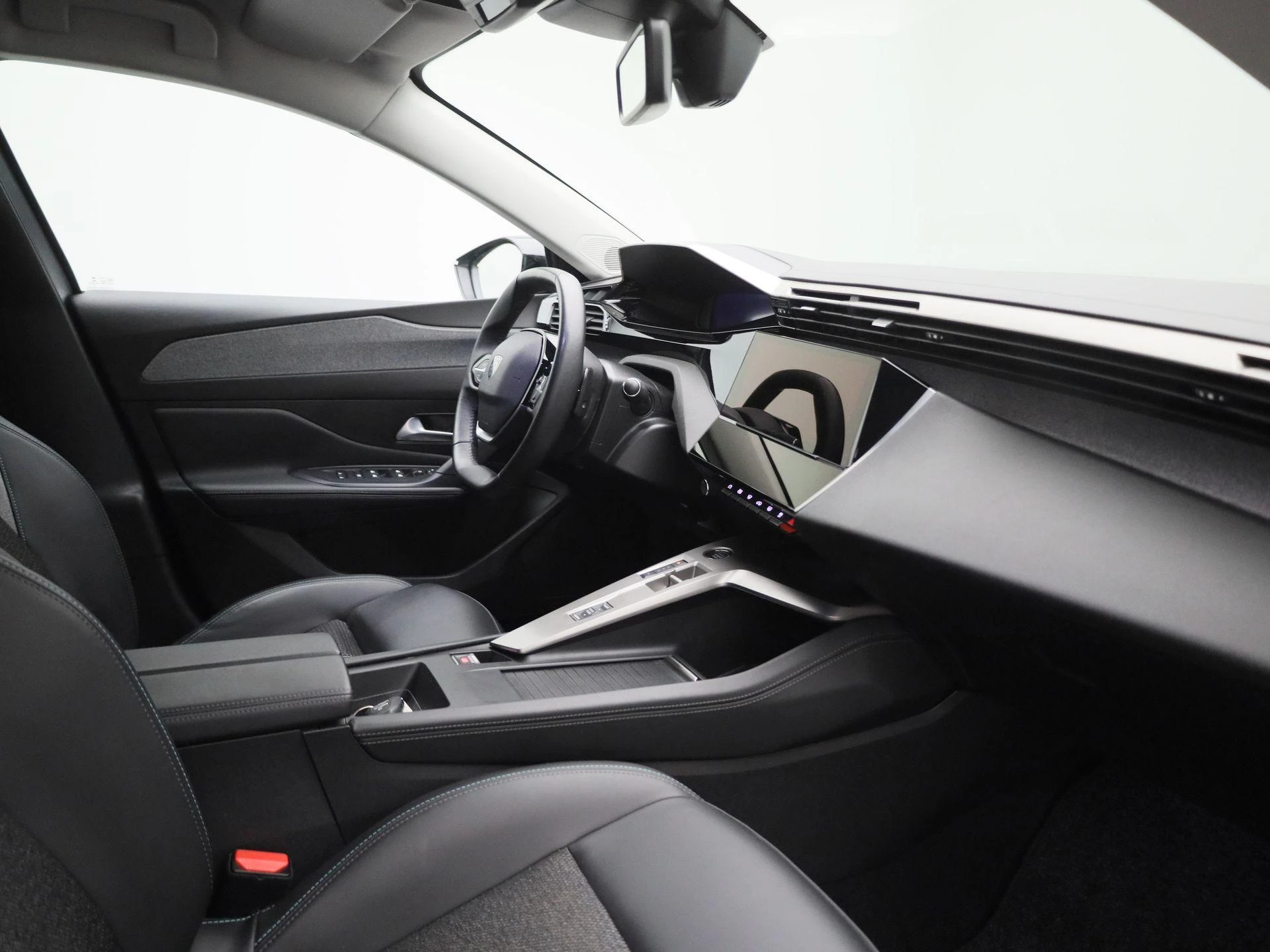 Peugeot-308-image-25
