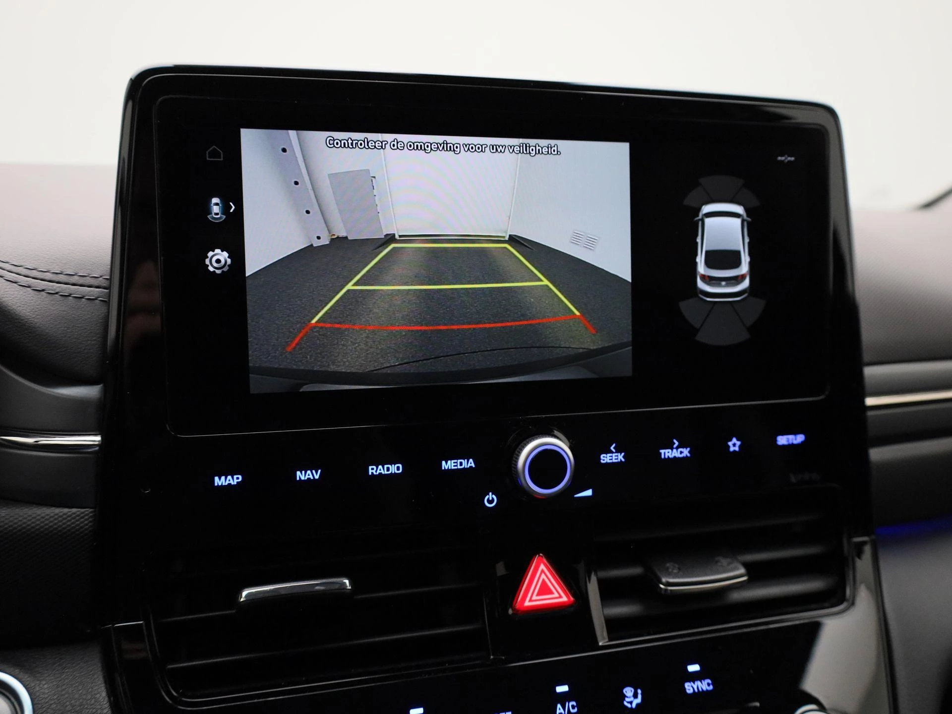 Hyundai-IONIQ-image-32