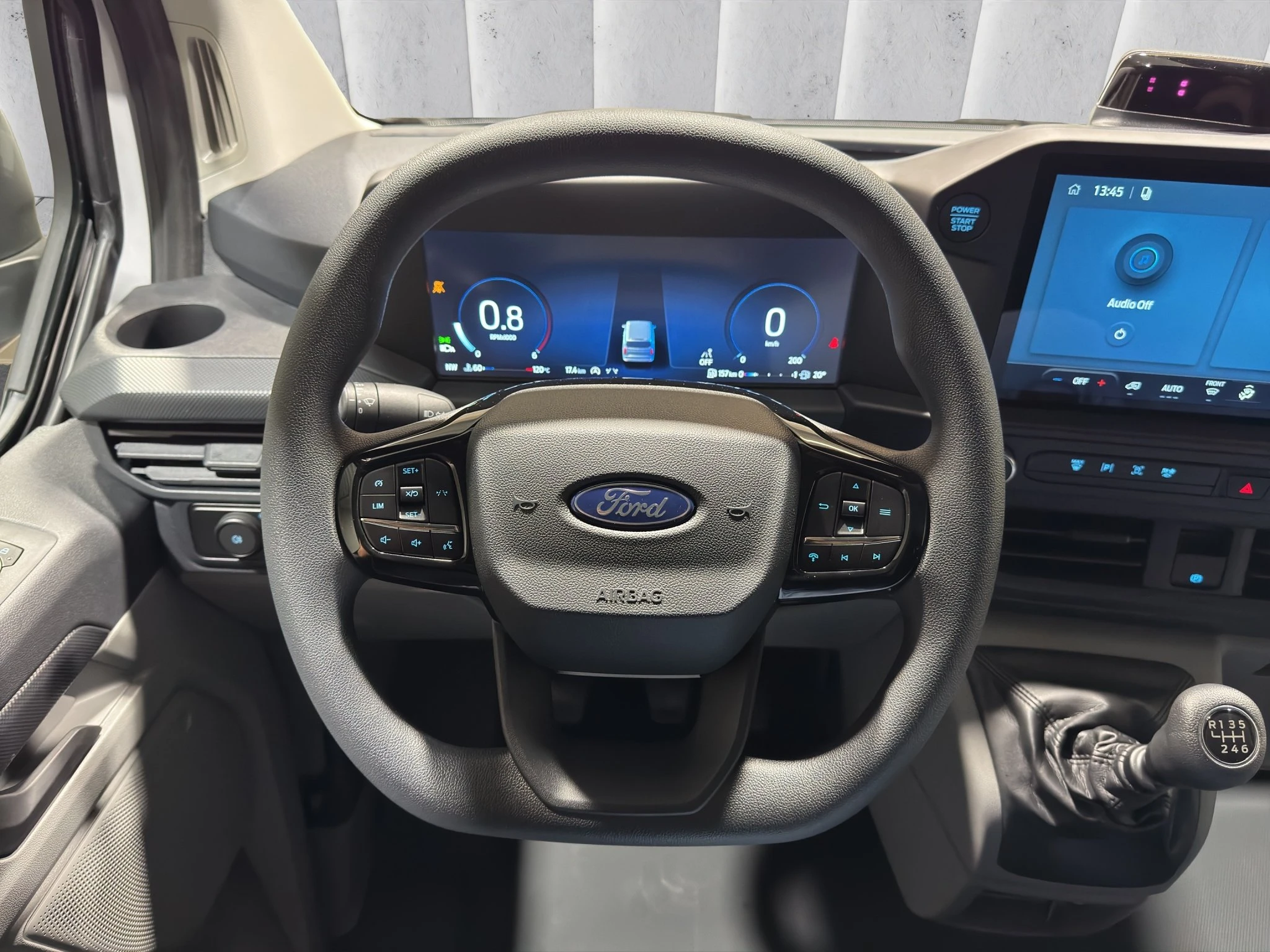 Ford-Transit Custom-image-10