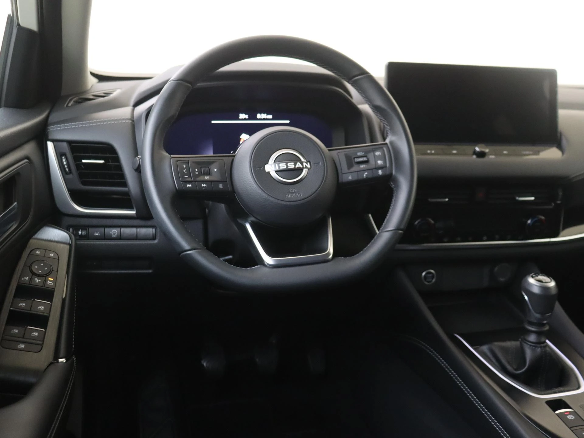 Nissan-QASHQAI-image-9