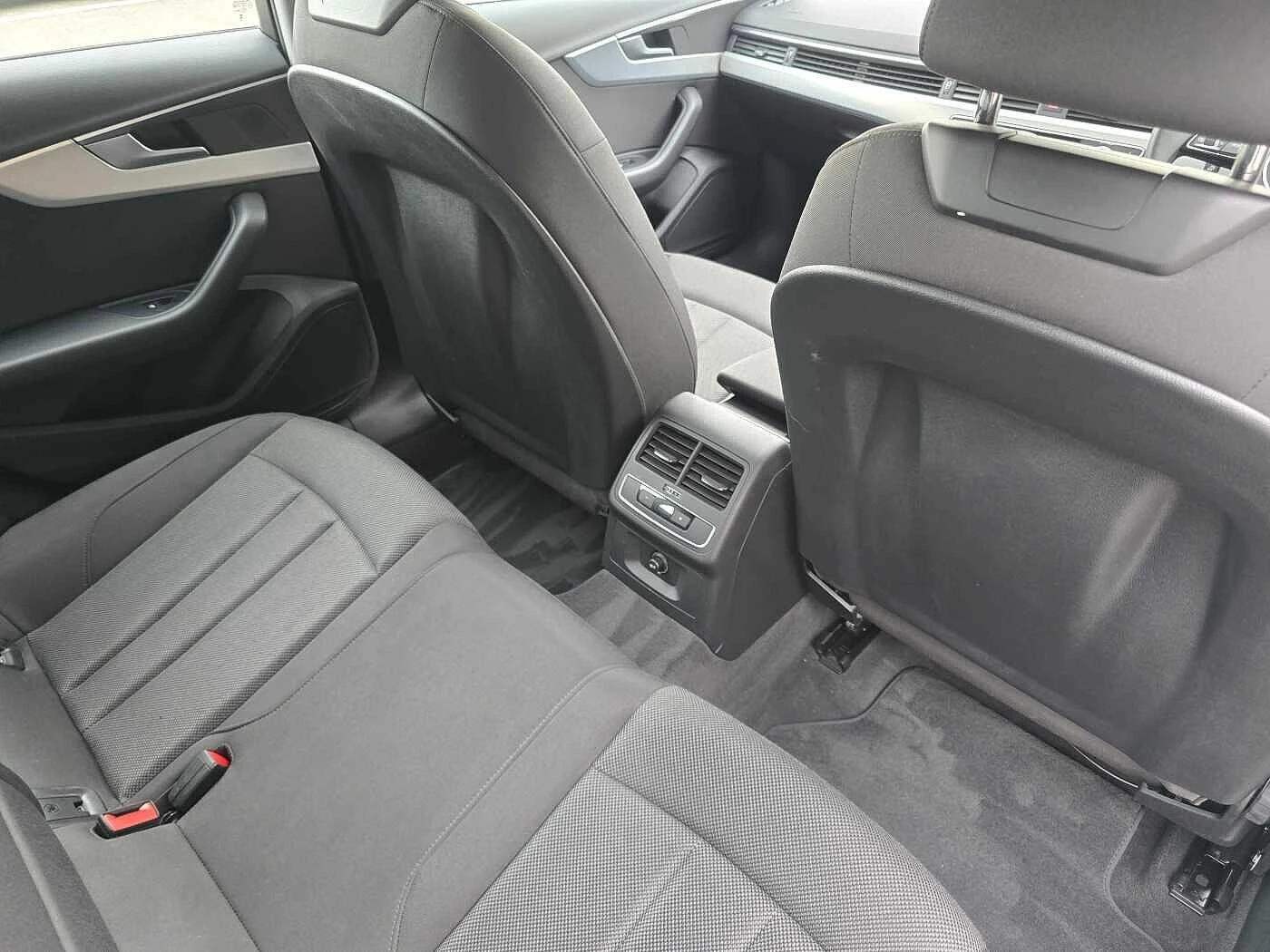 Audi-A4-image-38