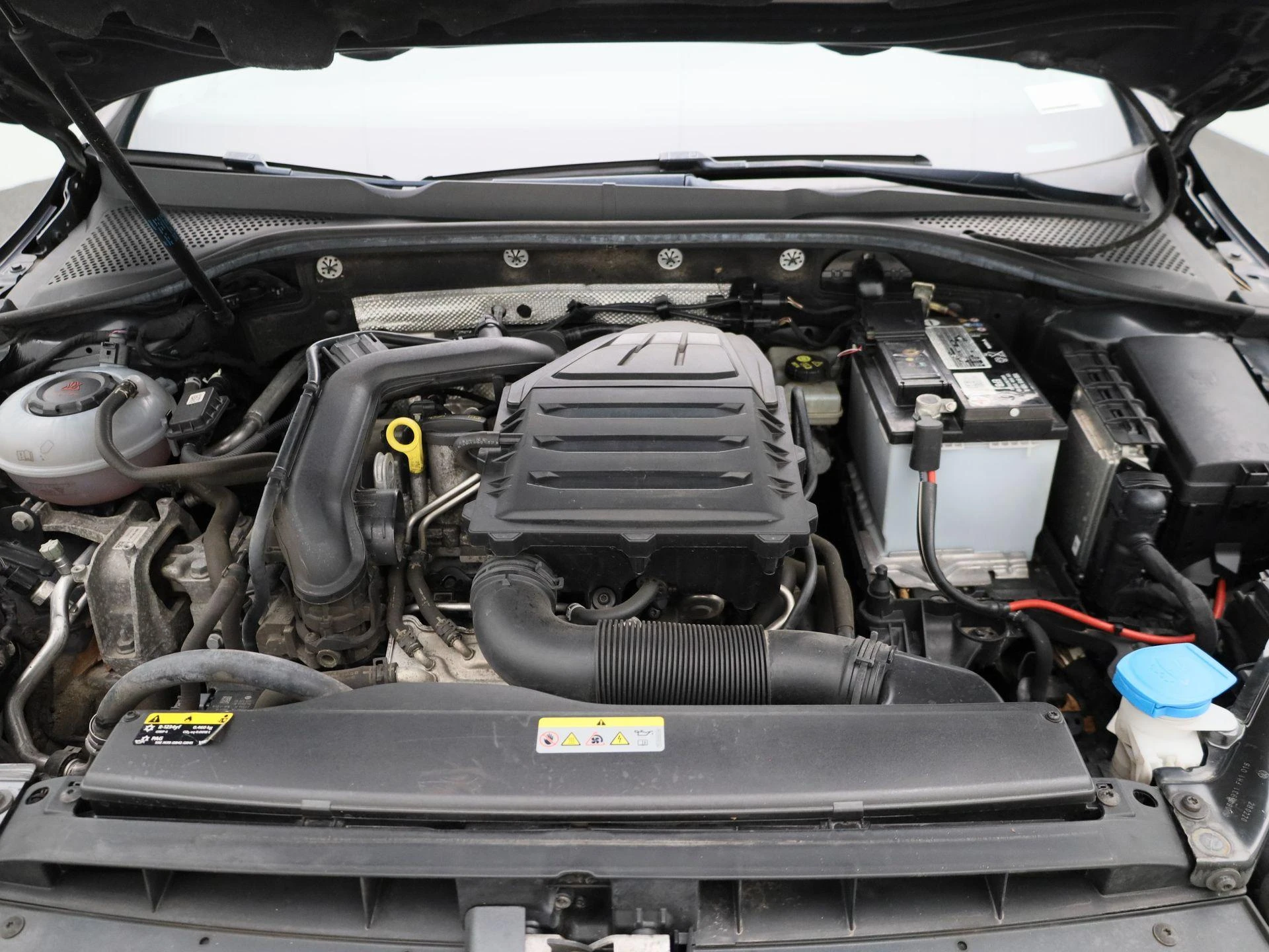 Volkswagen-Golf-image-29