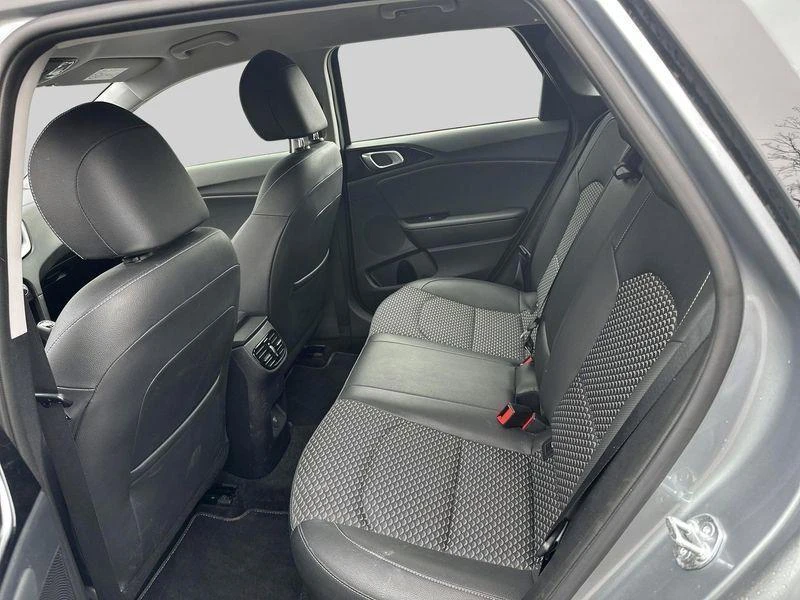 Kia-Ceed Sportswagon-image-11