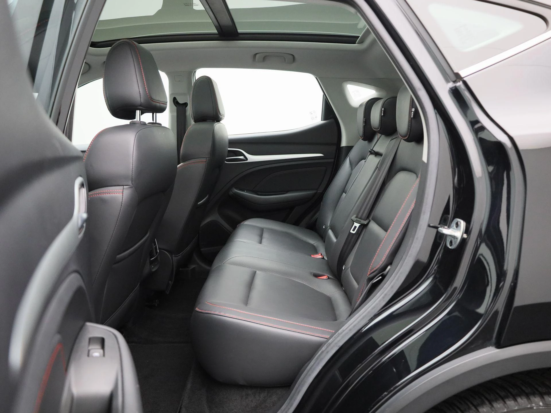 MG ZS EV Long Range Luxury 70 kWh