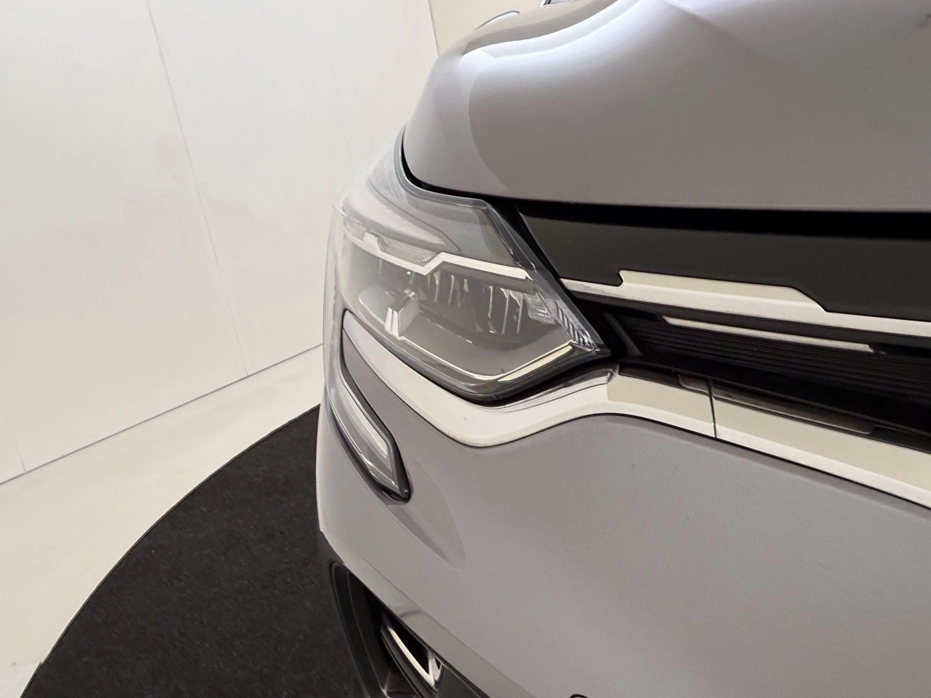 Renault-Captur-image-9