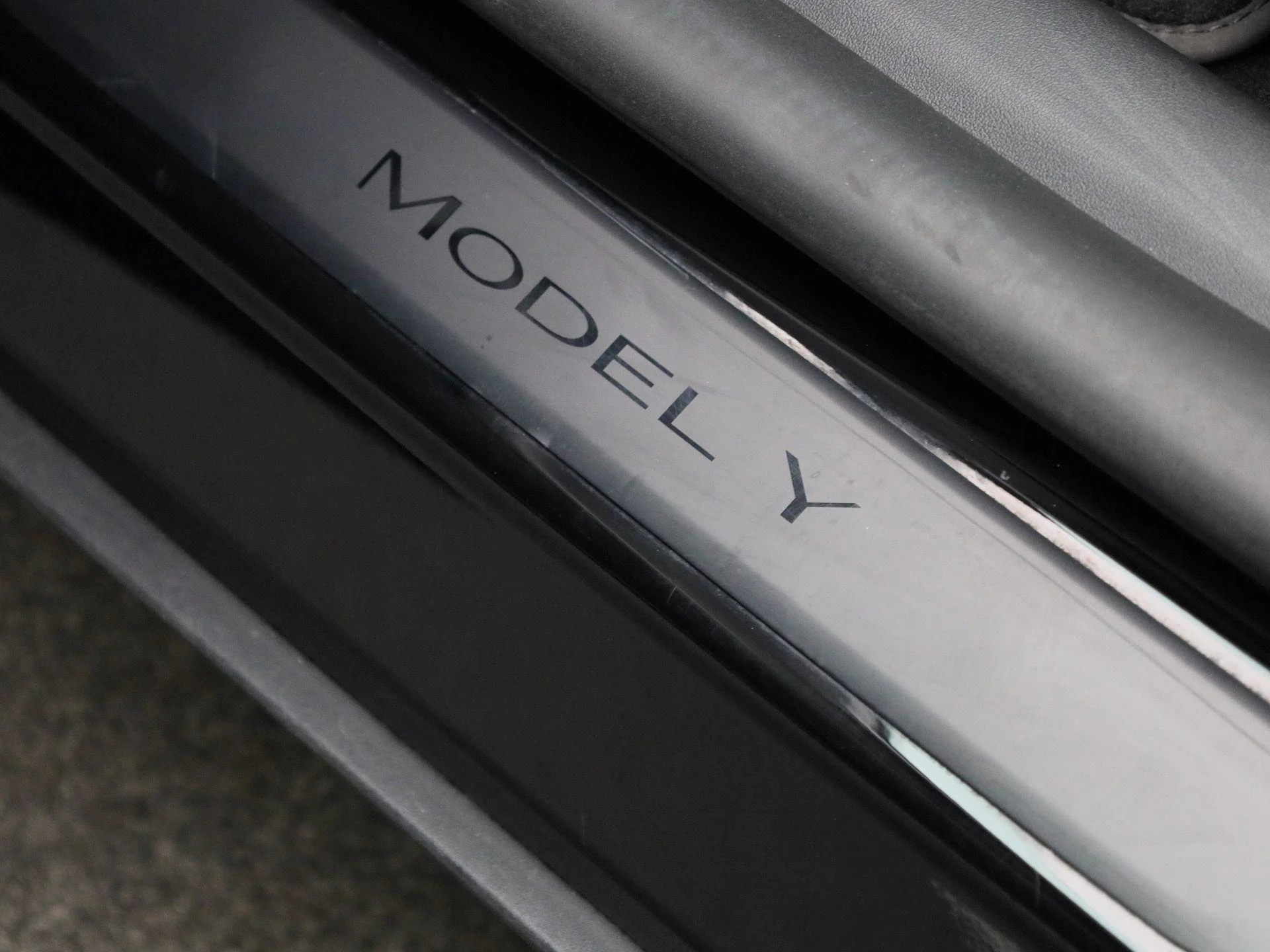 Tesla-Model Y-image-27