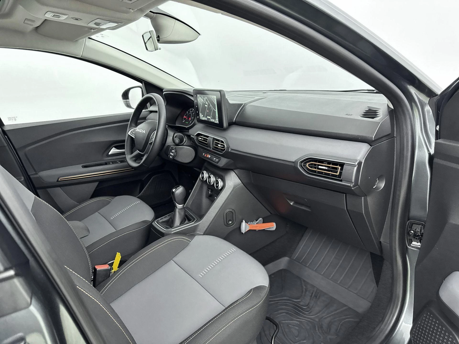 Dacia-Sandero Stepway-image-16