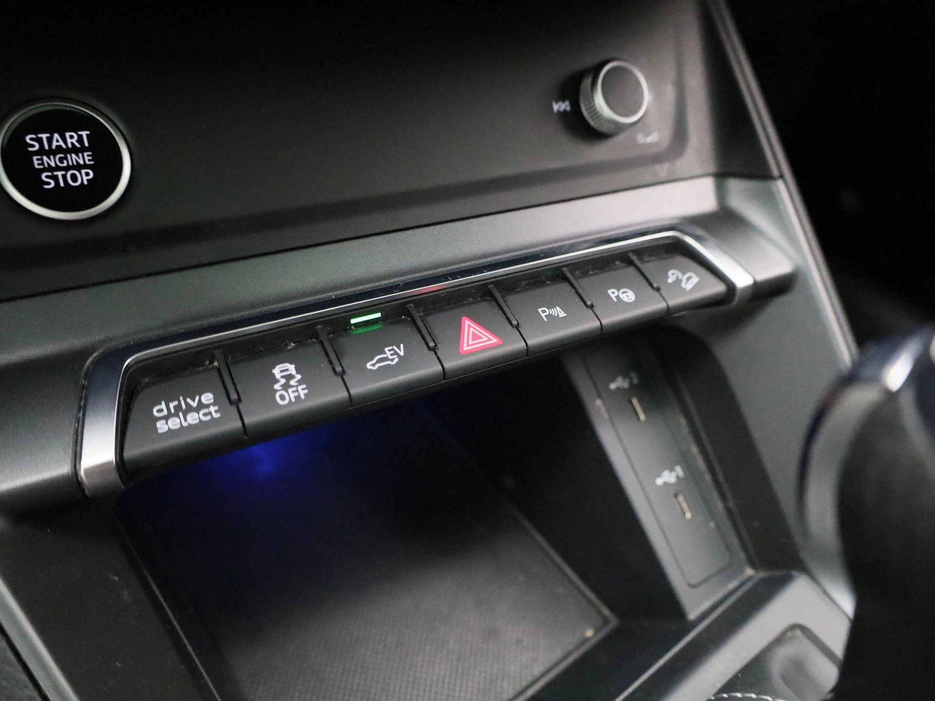 Audi-Q3-image-30