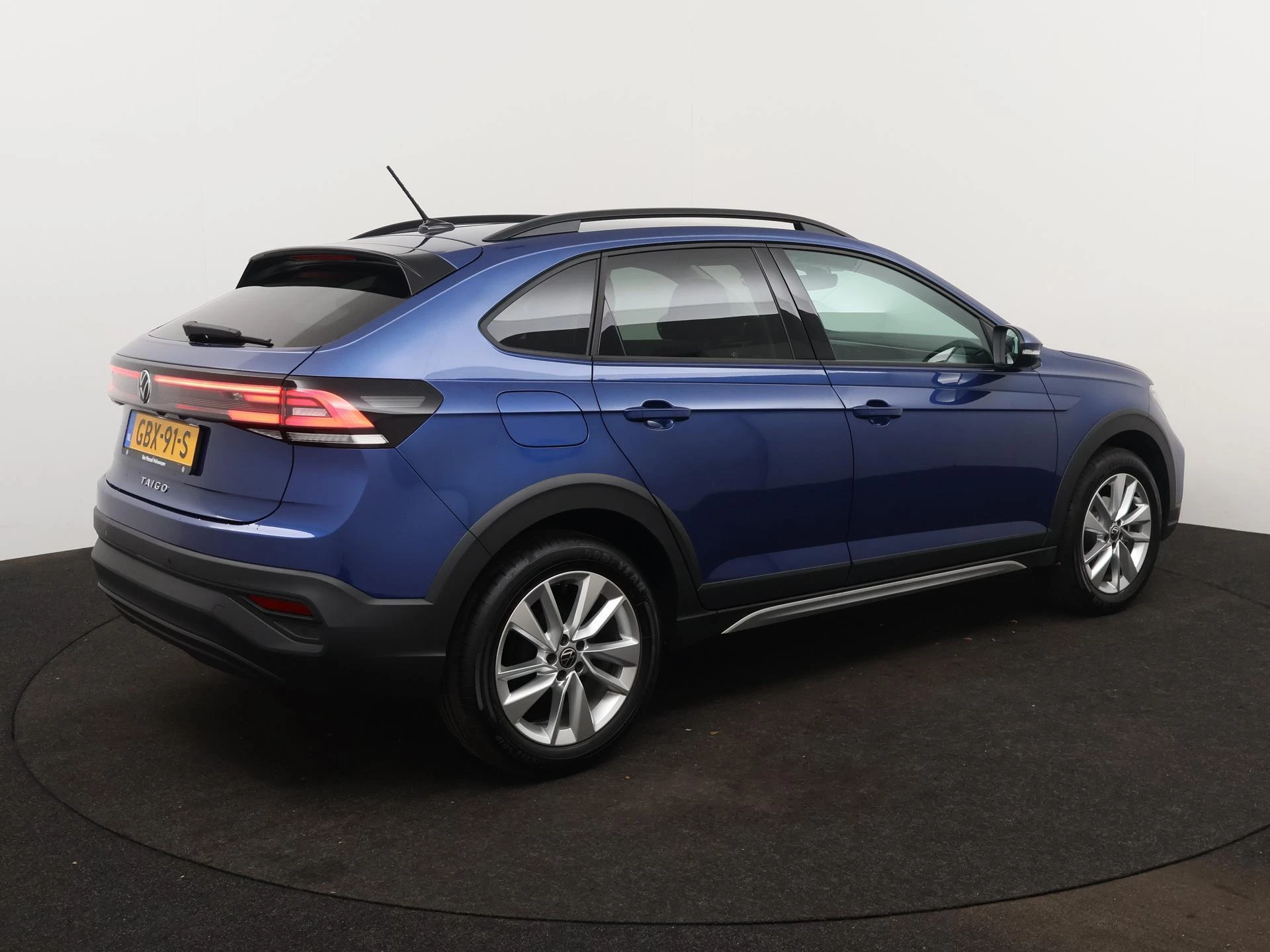 Volkswagen-Taigo-image-3