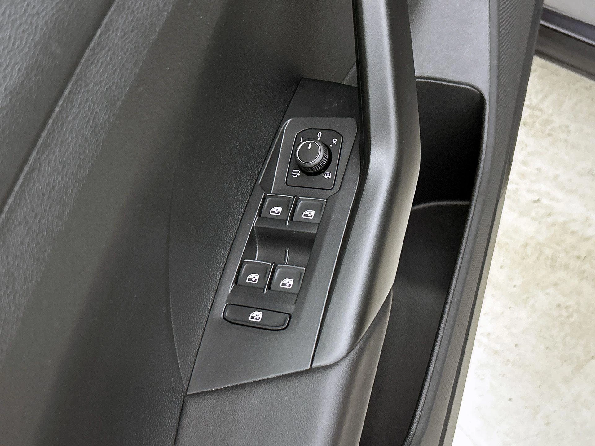 Volkswagen-T-Cross-image-30