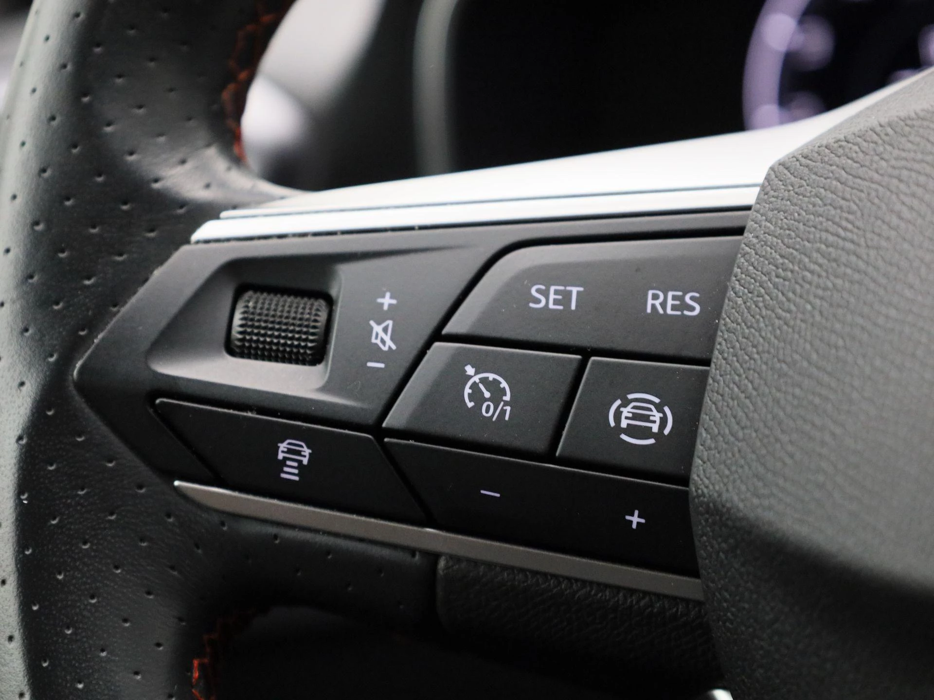 SEAT-Leon-image-20
