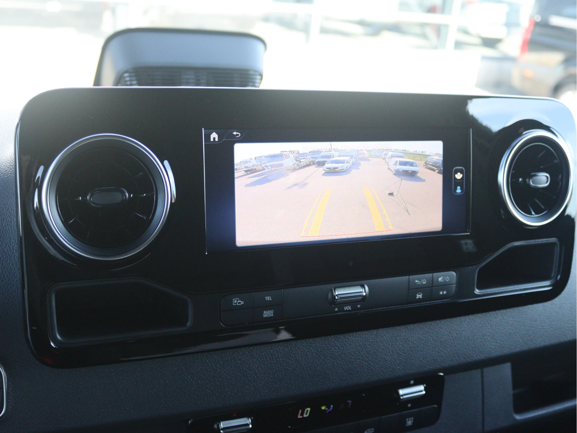 Mercedes-Benz-Sprinter-image-9