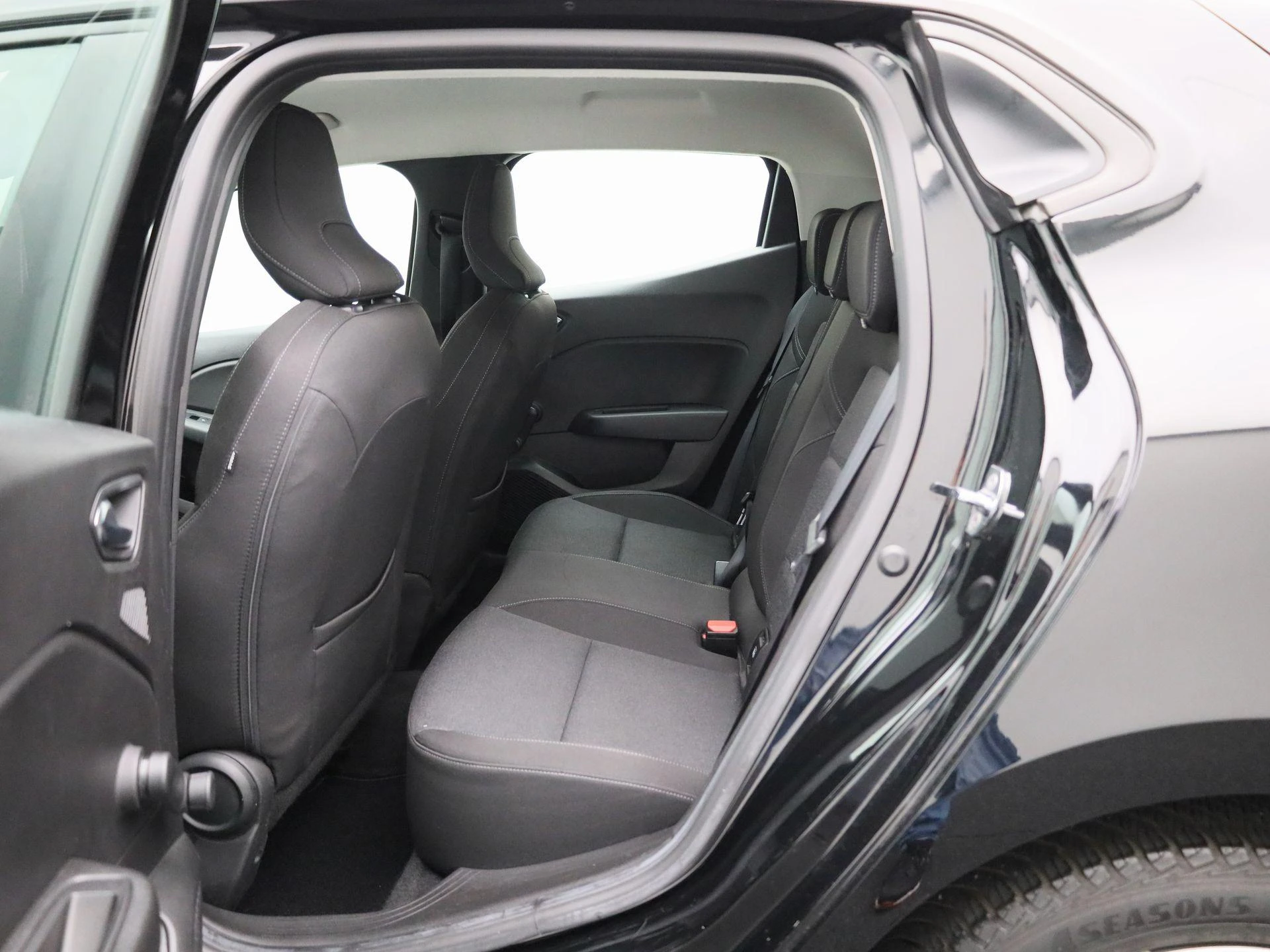 Renault-Clio-image-9