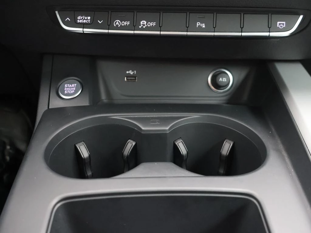 Audi A5 Cabriolet Audi A5 Cabriolet S-LINE 35TFSI 150PK *AUTOMAAT*NEKVERWARMING*LEDER*NAVI*APP CONNECT*BLTH*CRUISE*DIGITAL DASHBOARD*...