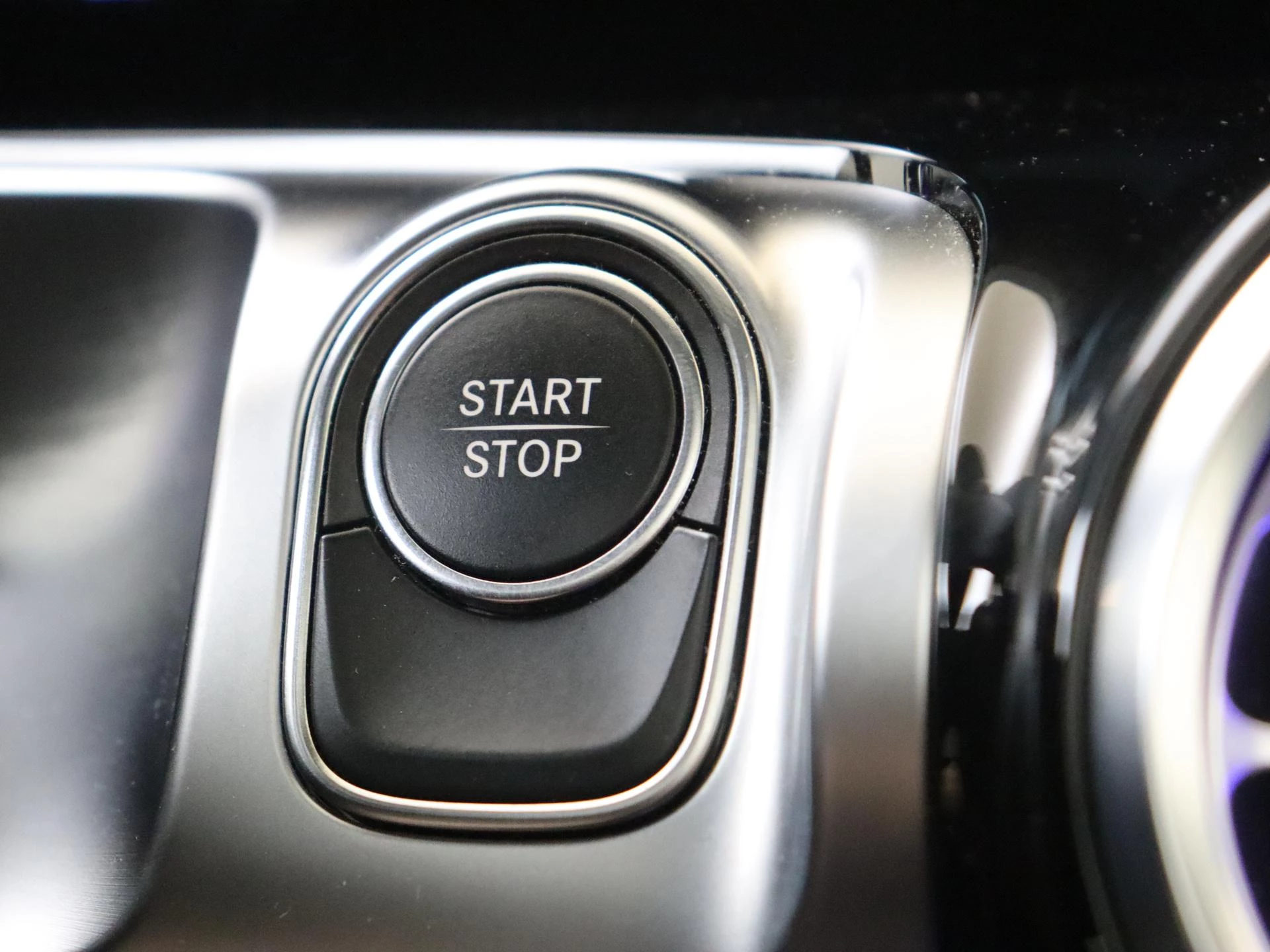 Mercedes-Benz EQB 250+ Luxury Line 71 kWh