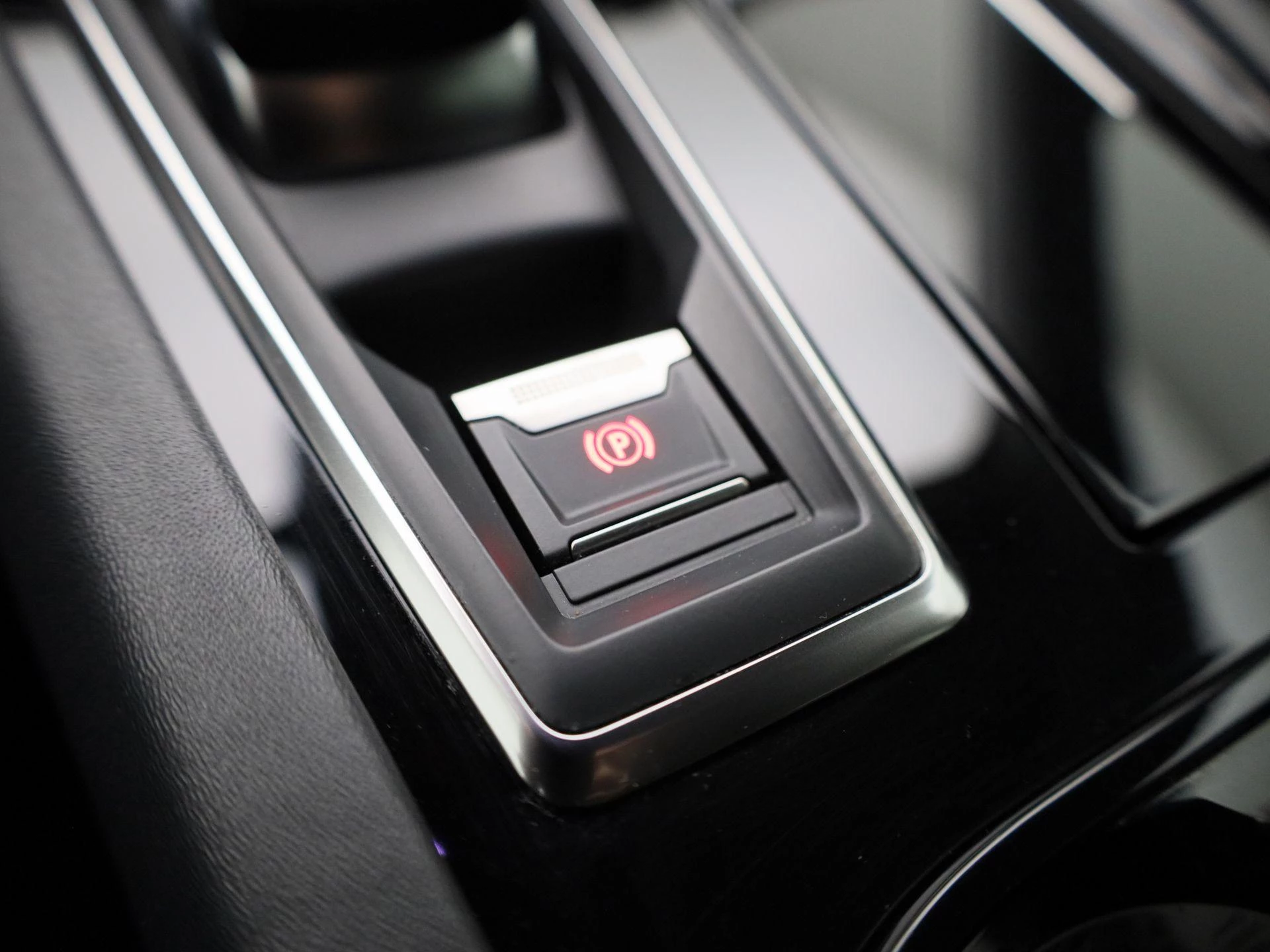Peugeot-508-image-28