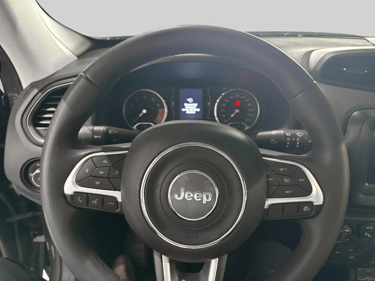 Jeep-Renegade-image-11