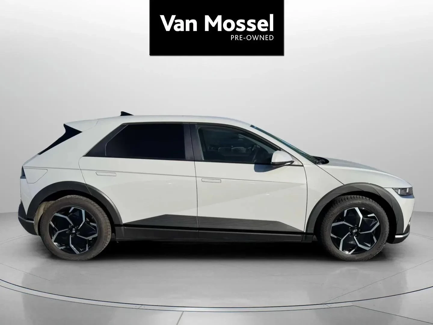 Hyundai-IONIQ 5-image-3