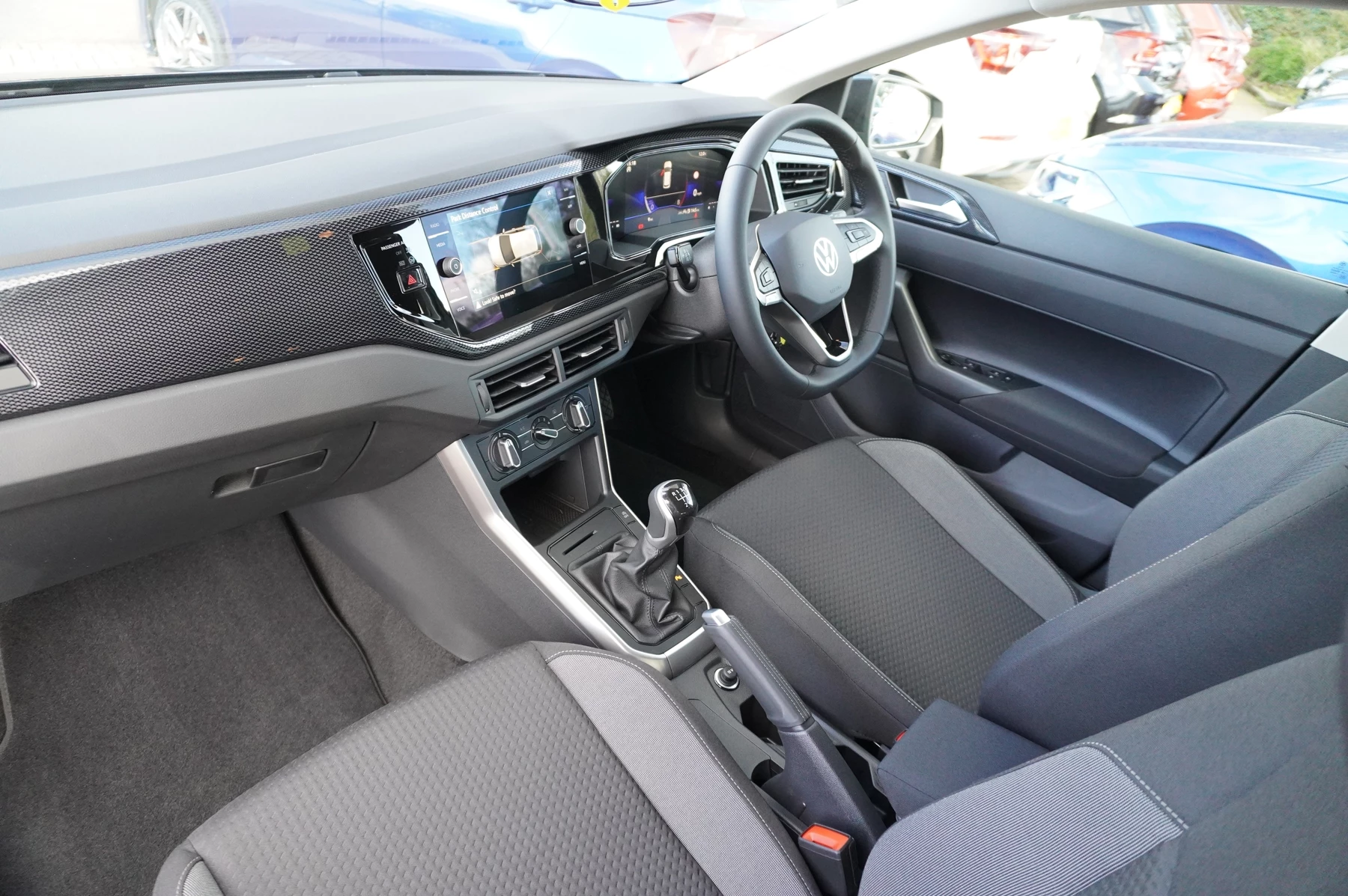 Volkswagen-Polo-image-1