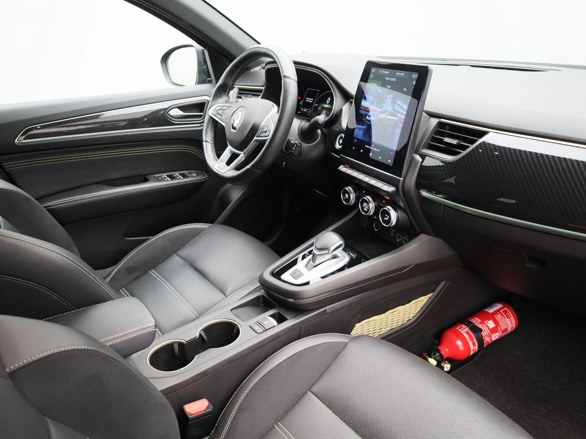 Renault-Arkana-image-40