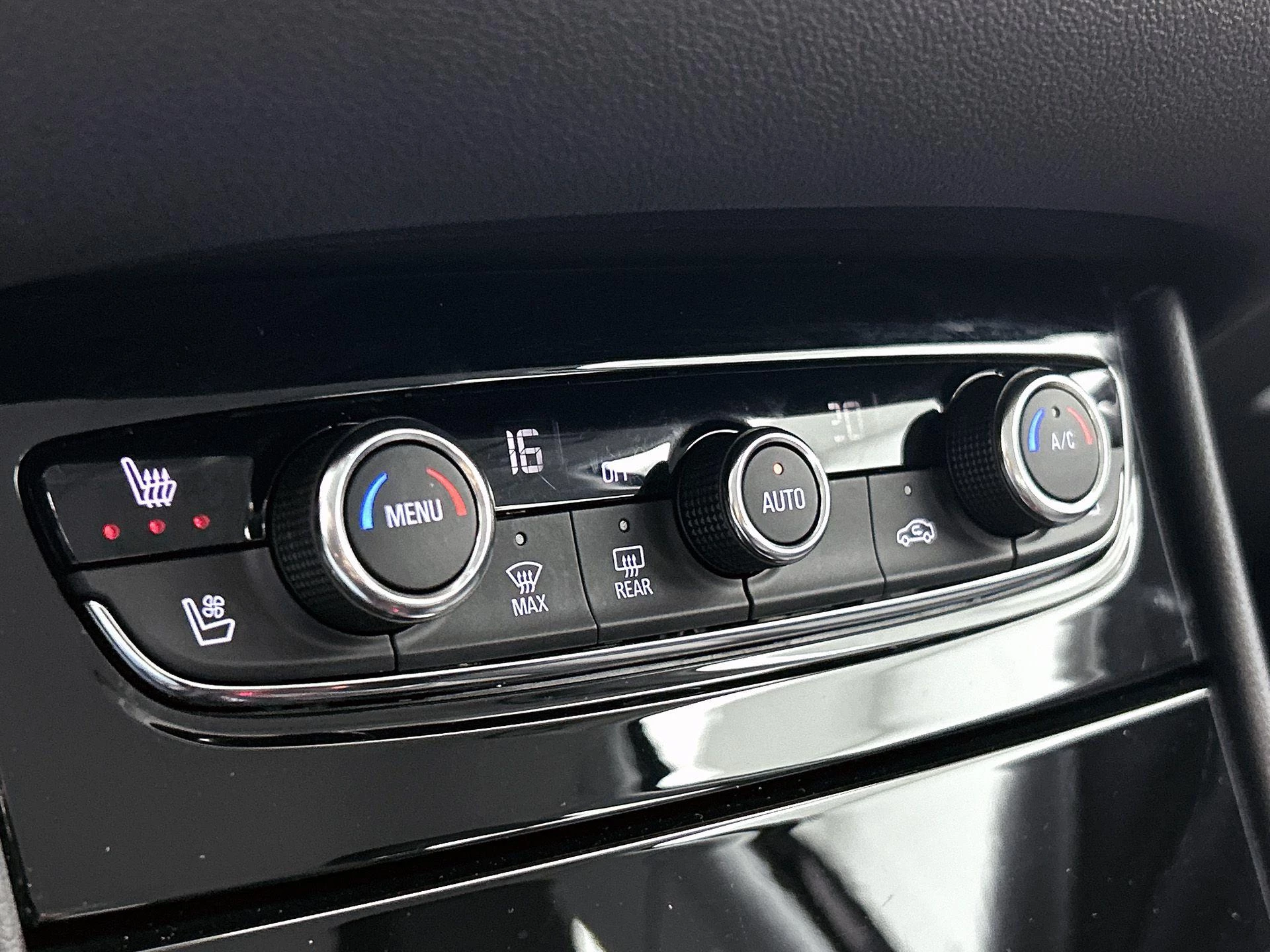 Opel-Grandland X-image-7