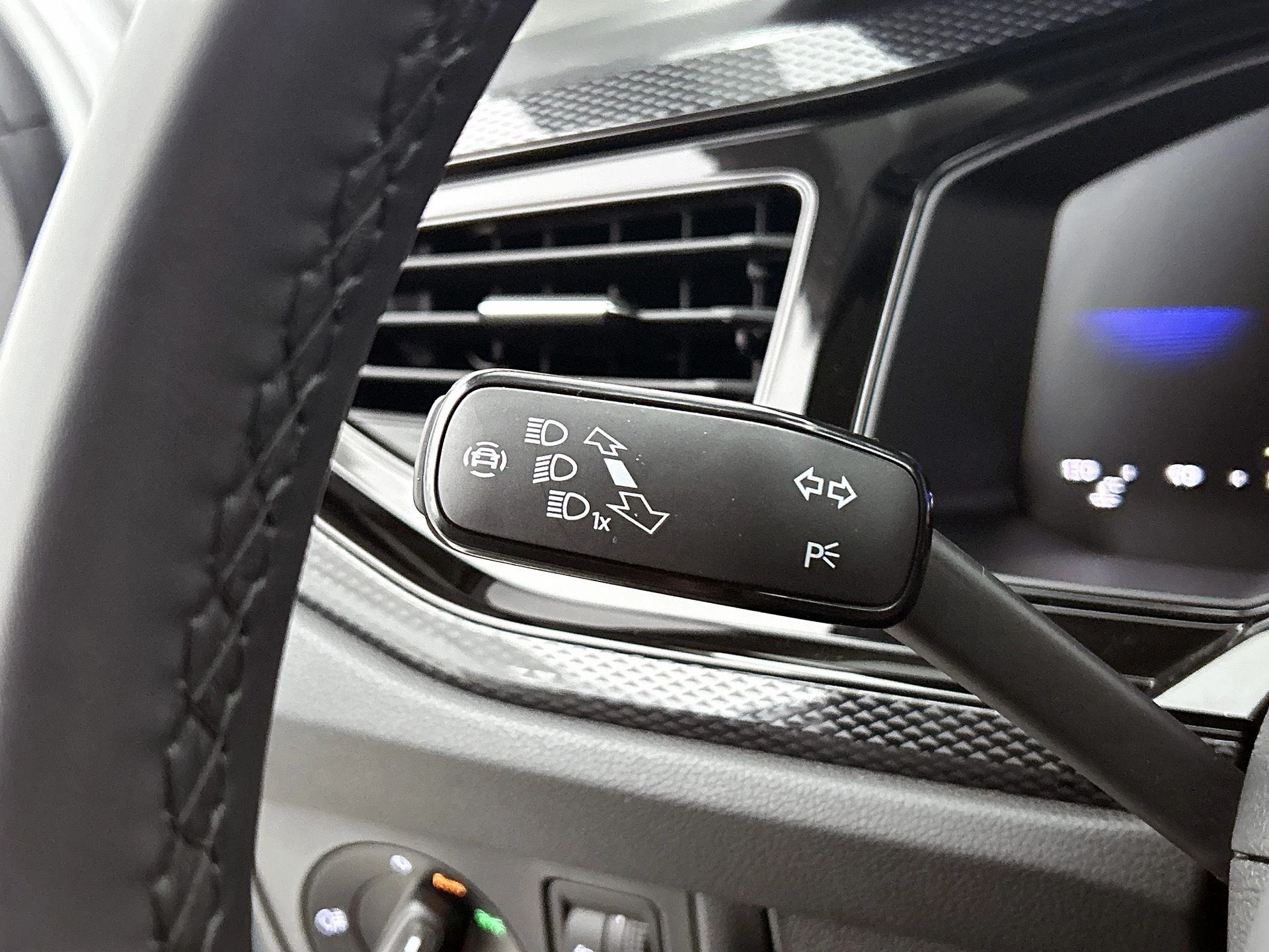 Volkswagen-Taigo-image-10