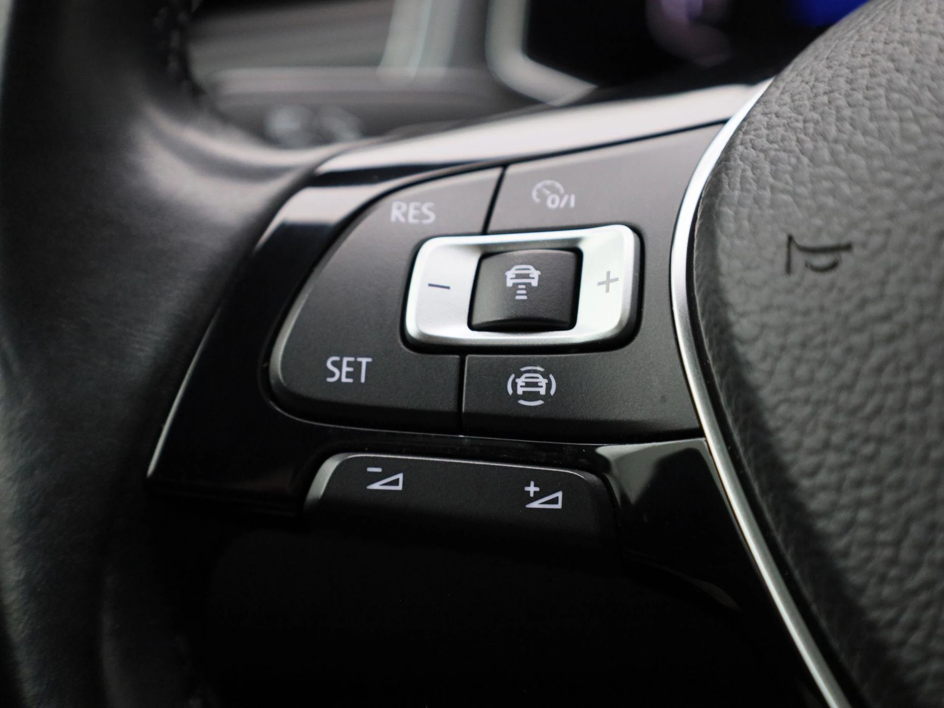 Volkswagen T-Roc 1.5 TSI Sport Business R