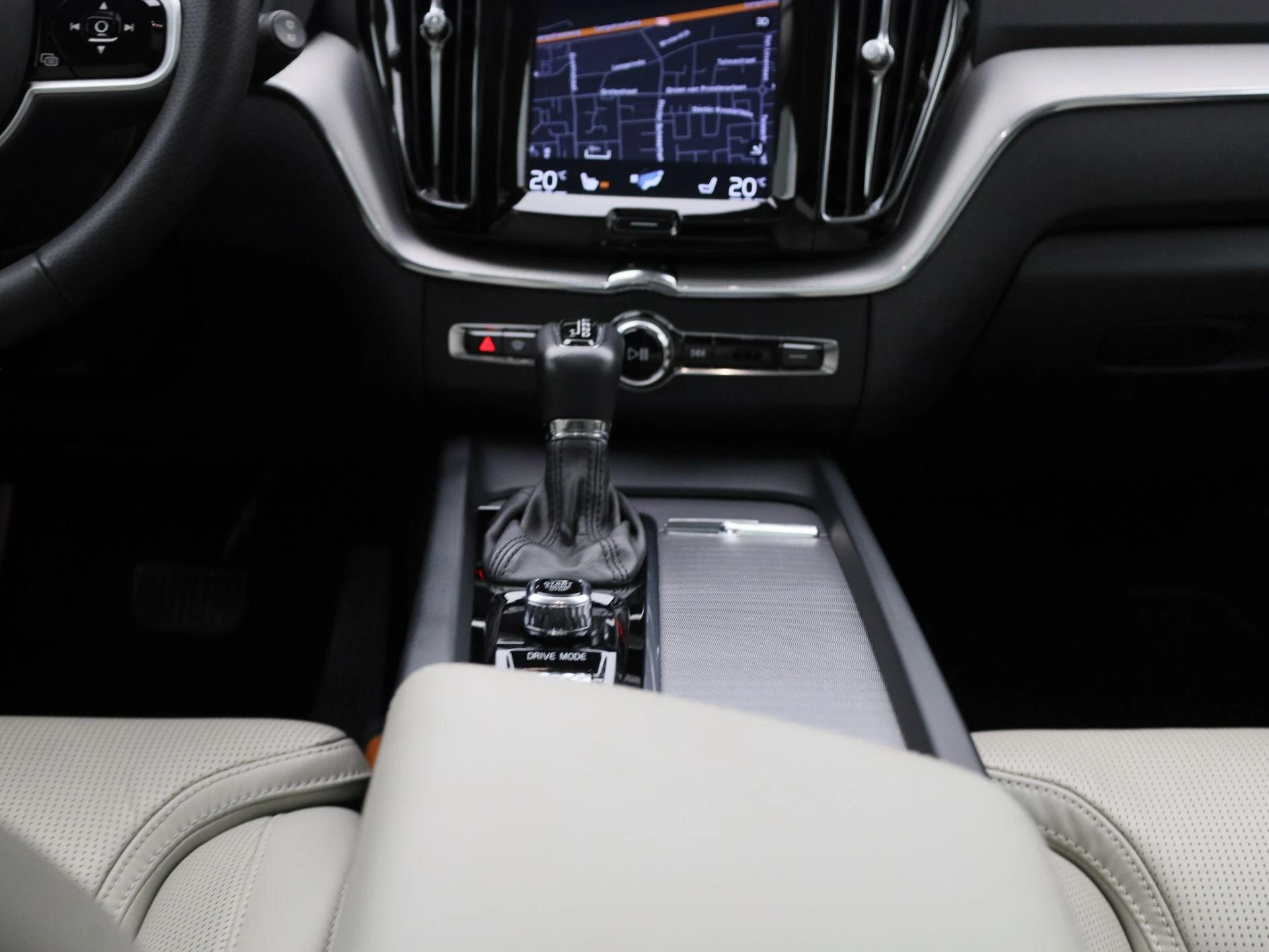 Volvo-XC60-image-9