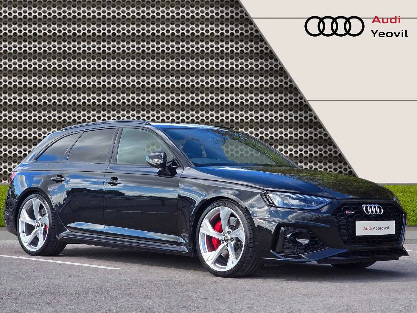 Audi-RS4-image-15