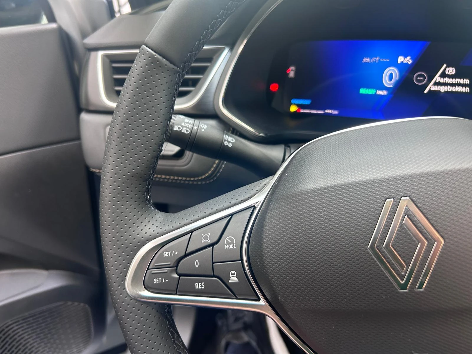 Renault Symbioz Iconic