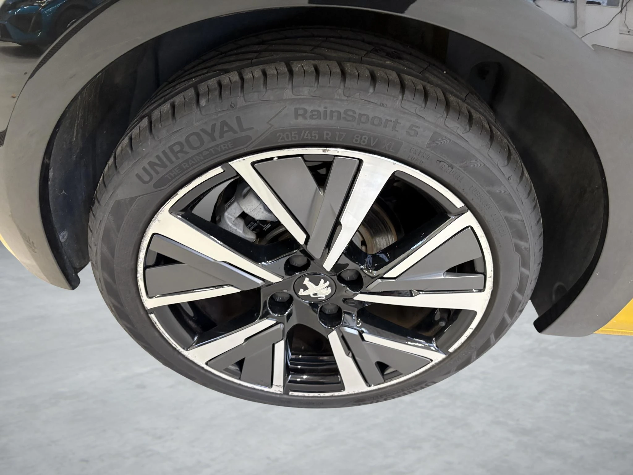 Peugeot-208-image-10